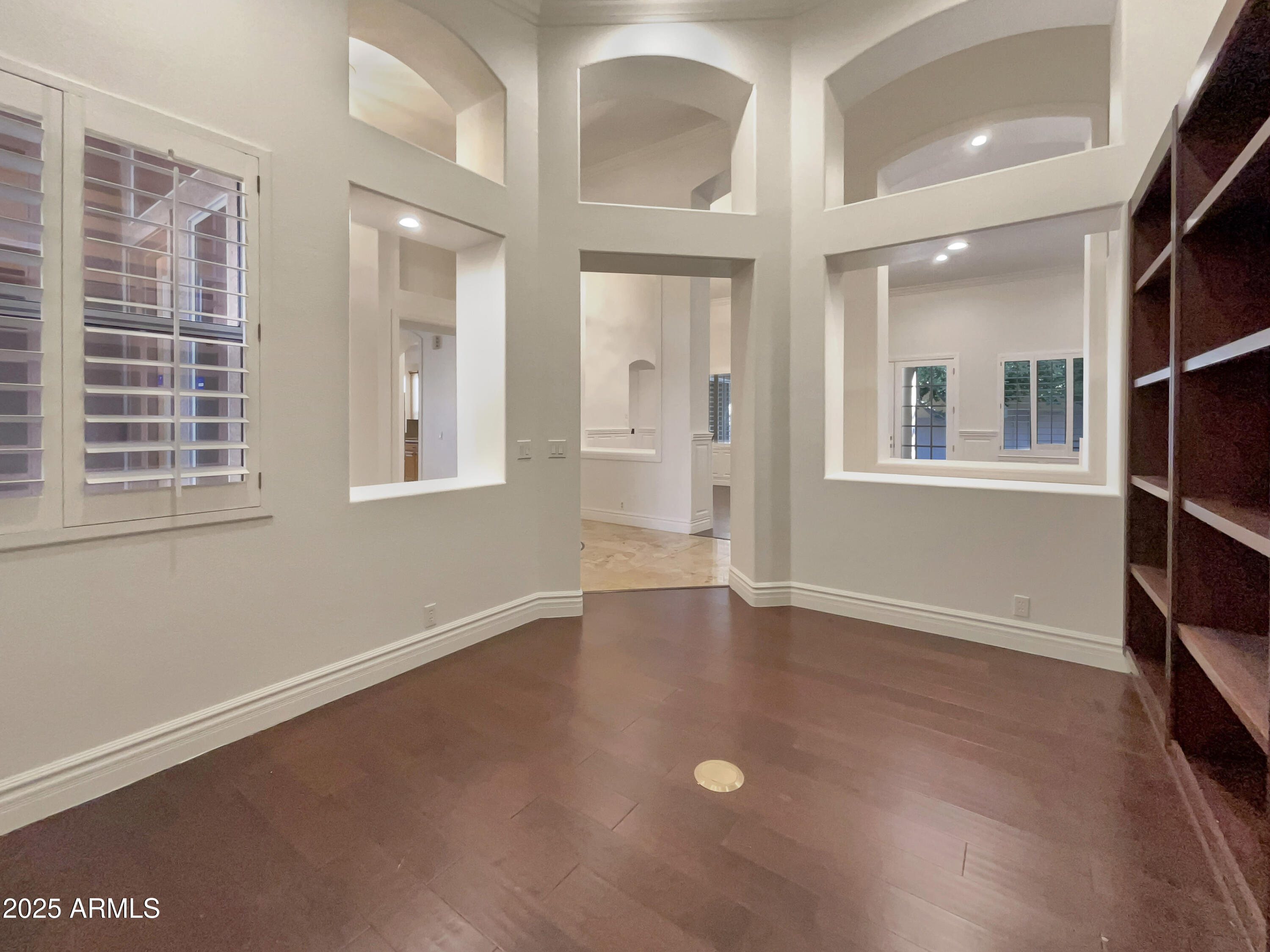 741 N Tower Place Property Photo 14