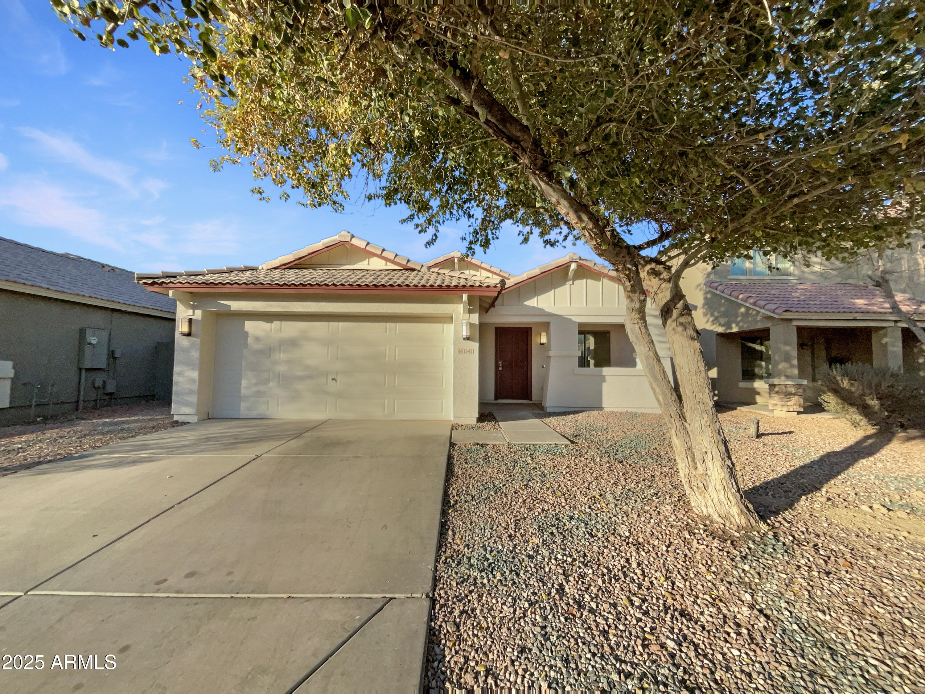 1642 W La Salle Street Property Photo 1