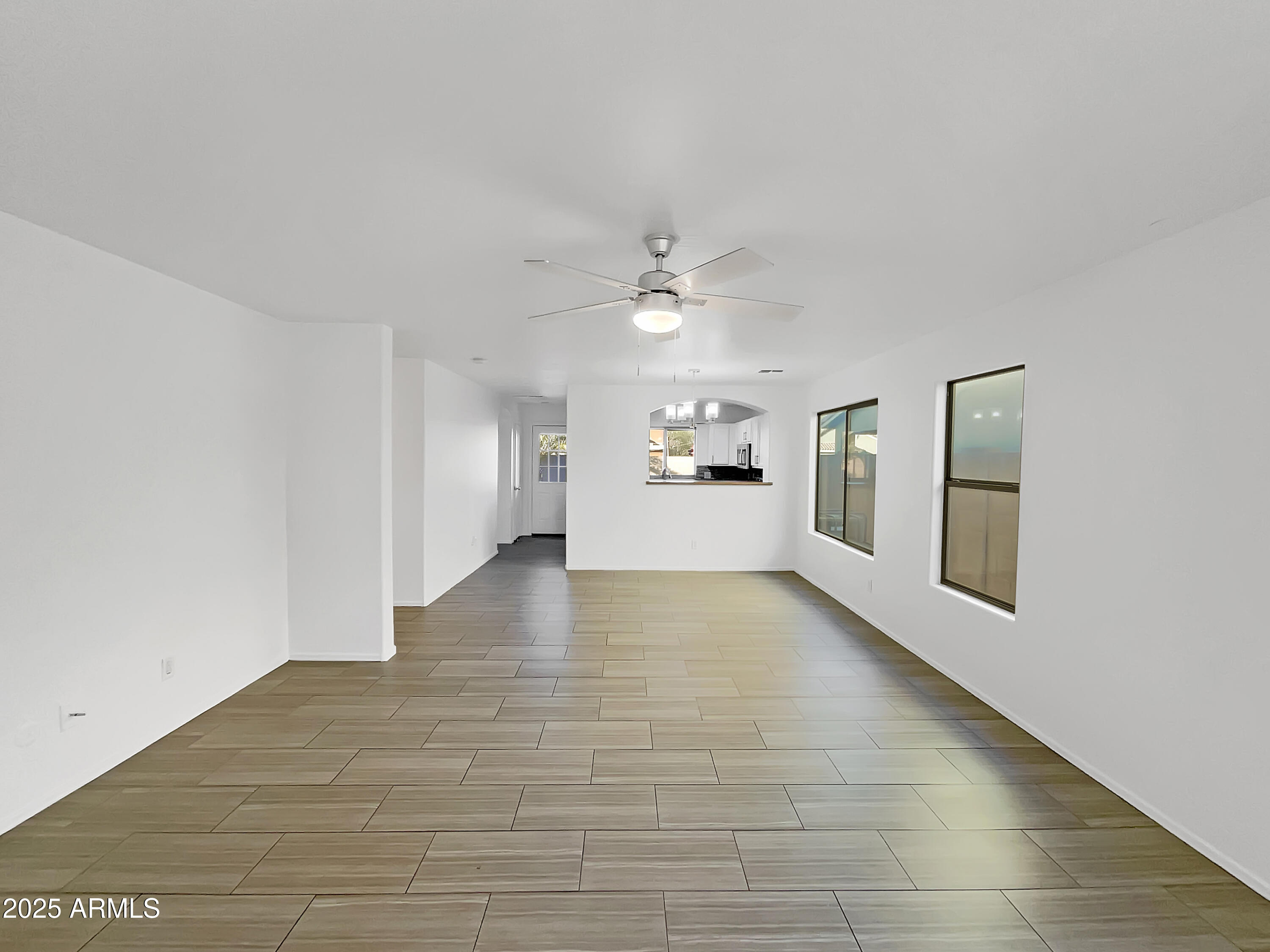 1642 W La Salle Street Property Photo 12