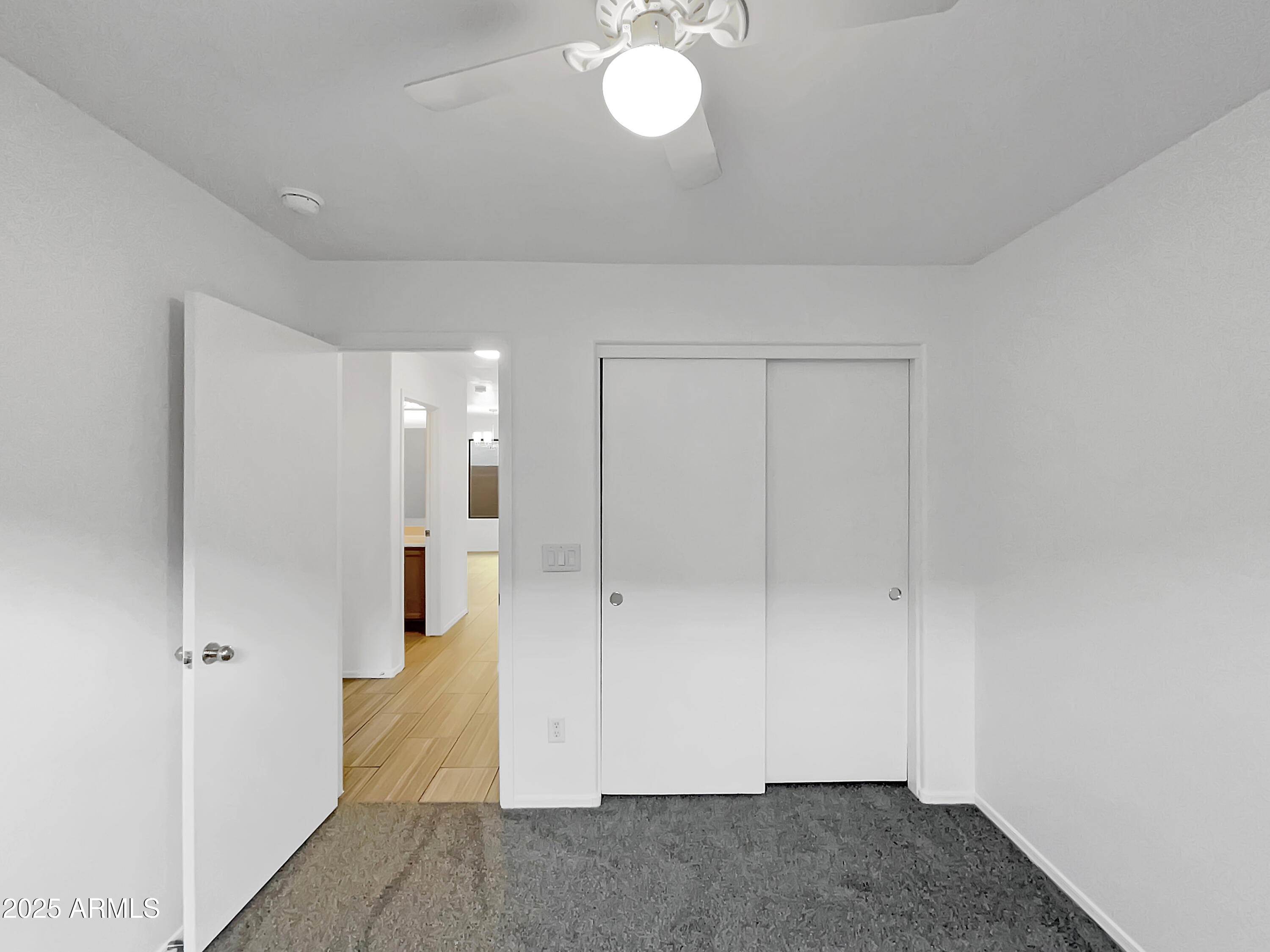 1642 W La Salle Street Property Photo 15