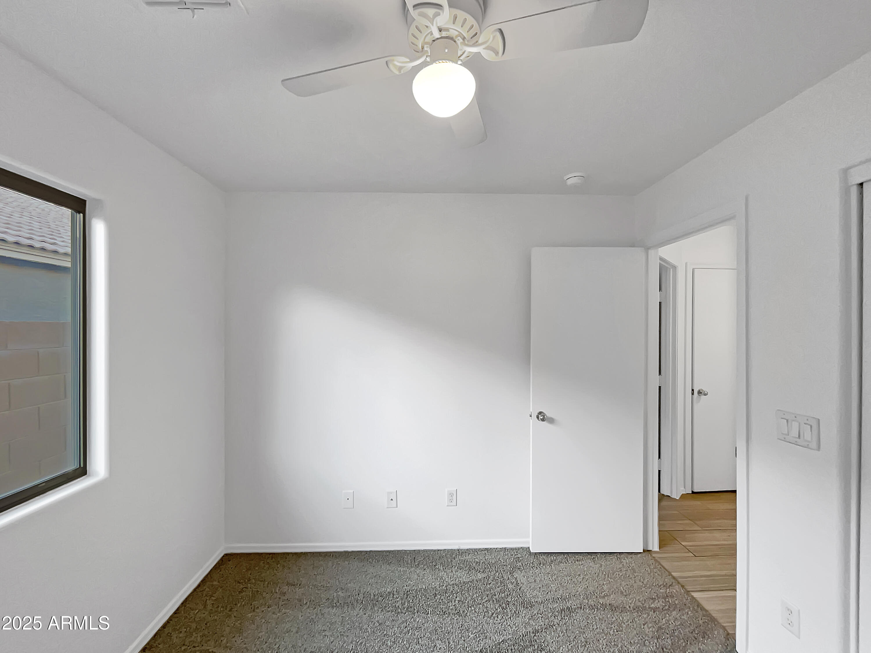 1642 W La Salle Street Property Photo 16