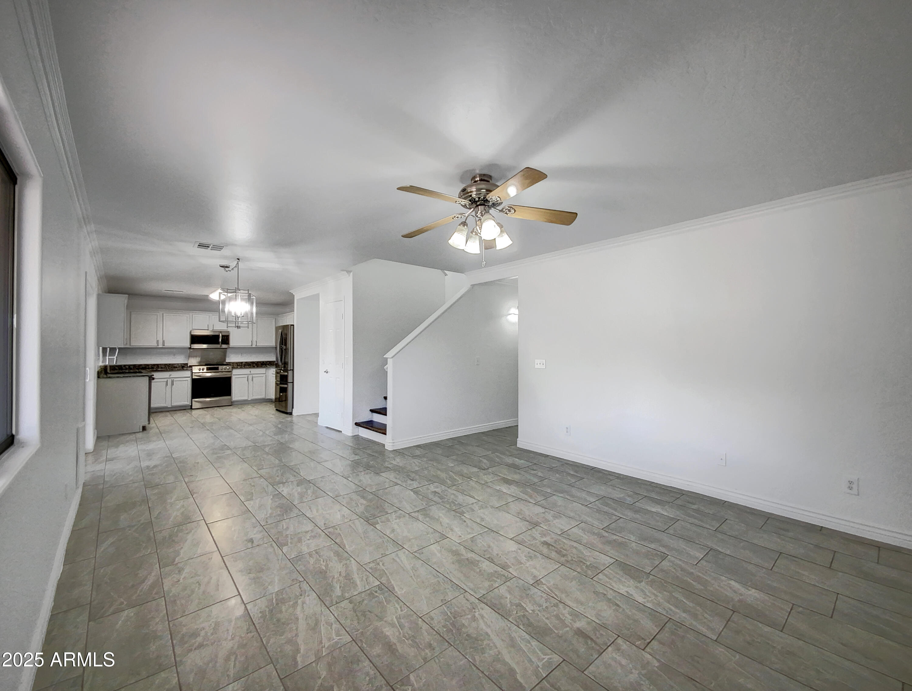 2028 E Lipizzan Drive Property Photo 3