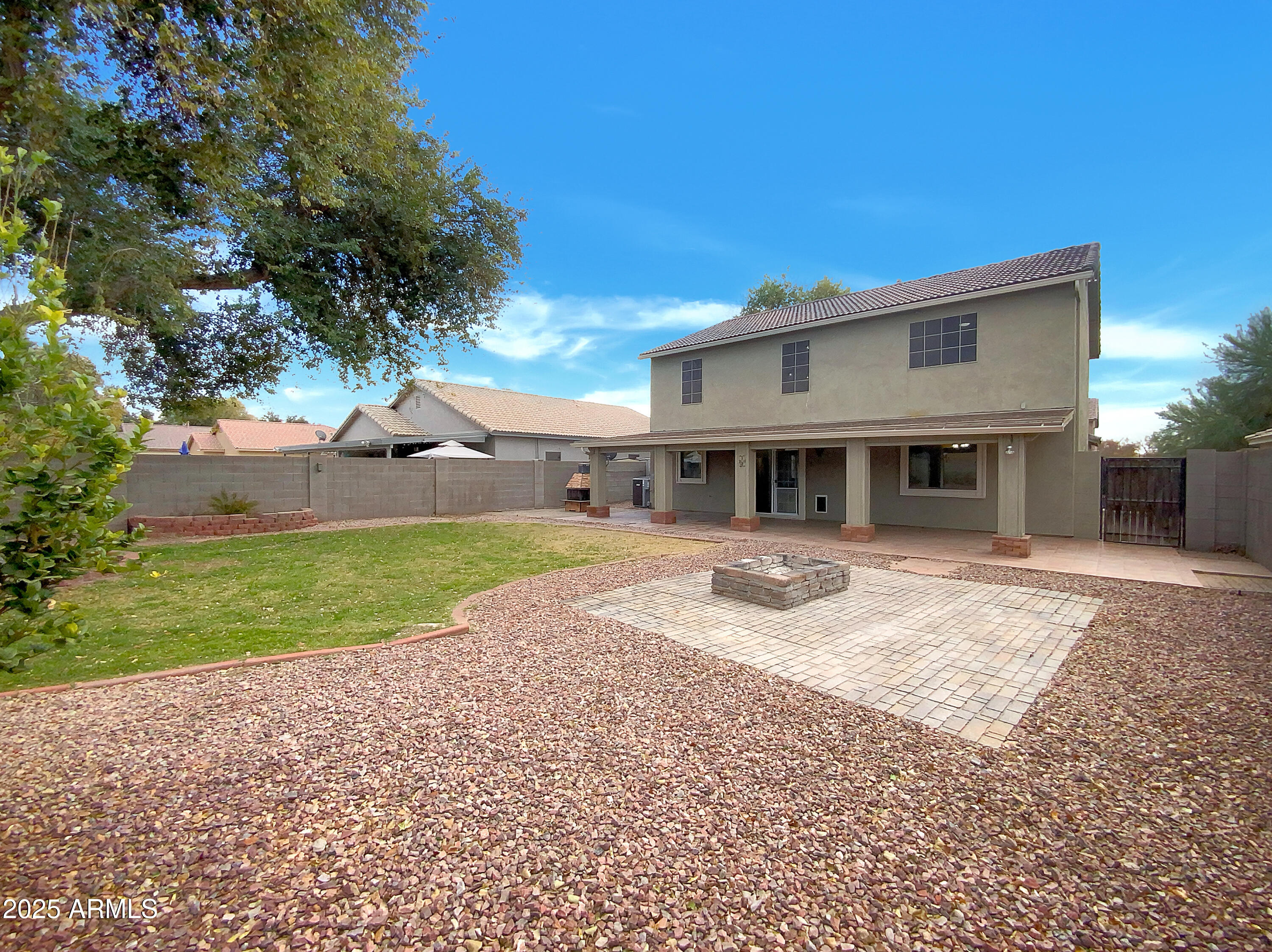2028 E Lipizzan Drive Property Photo 8