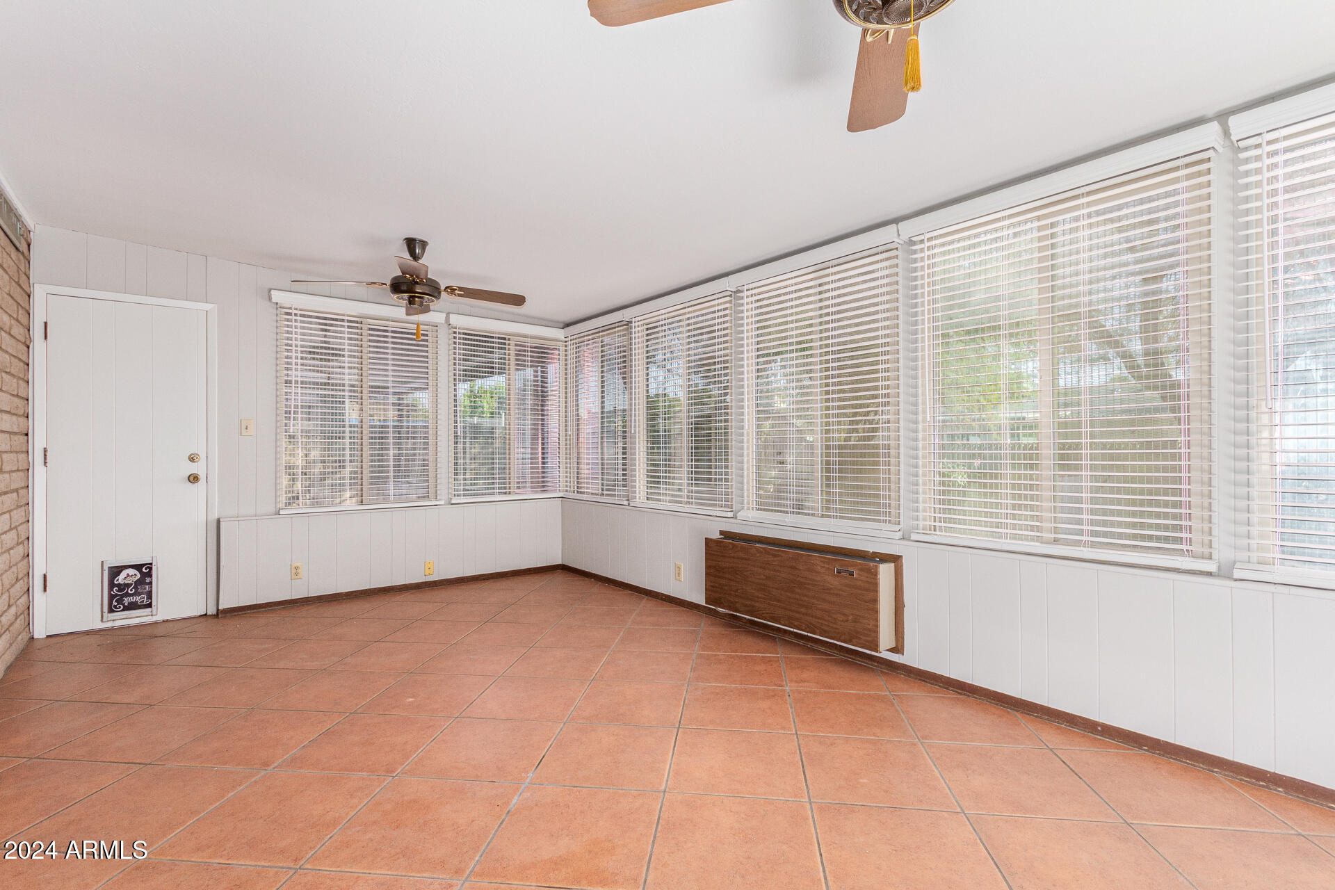 2407 W Laurel Lane Property Photo 16