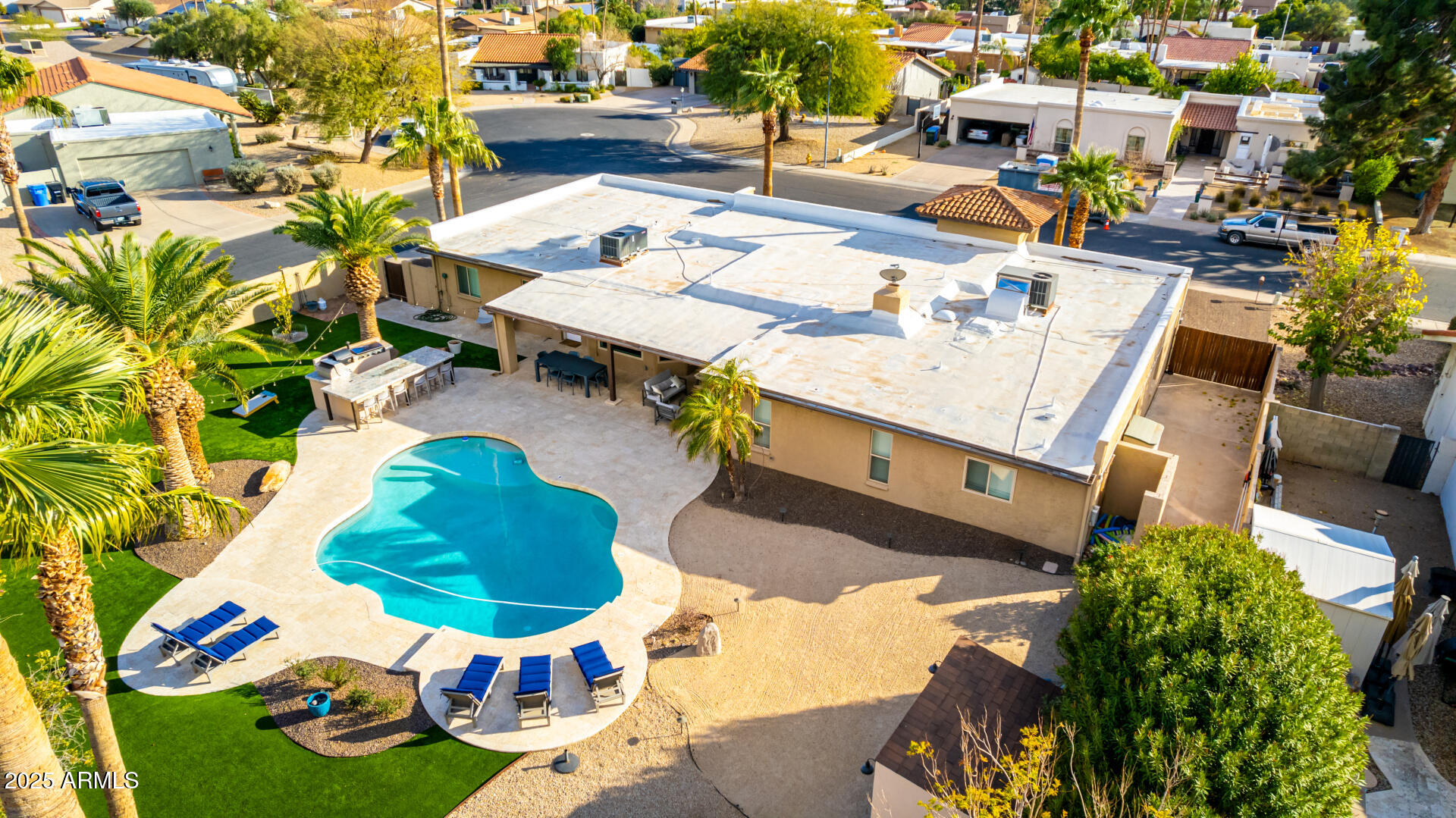 6030 E Crocus Drive Property Photo 4
