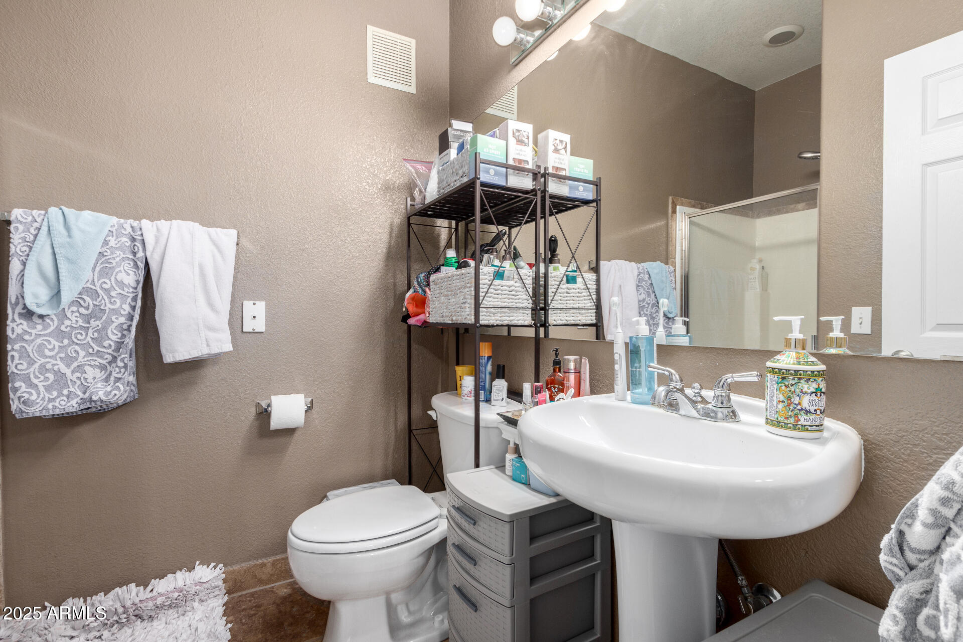 4455 E Paradise Village Parkway S Property Photo 16