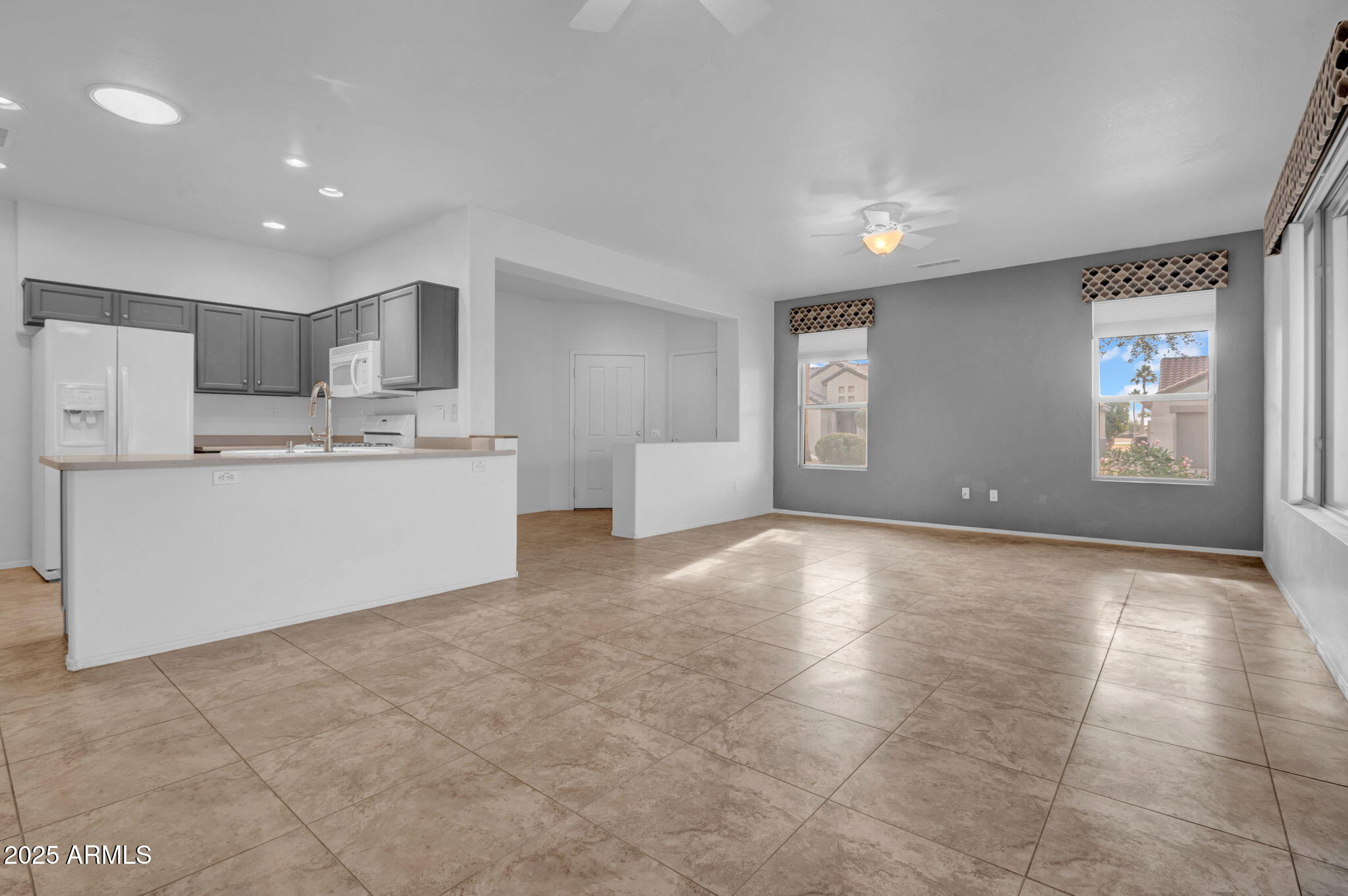 15738 W Clear Canyon Drive Property Photo 6