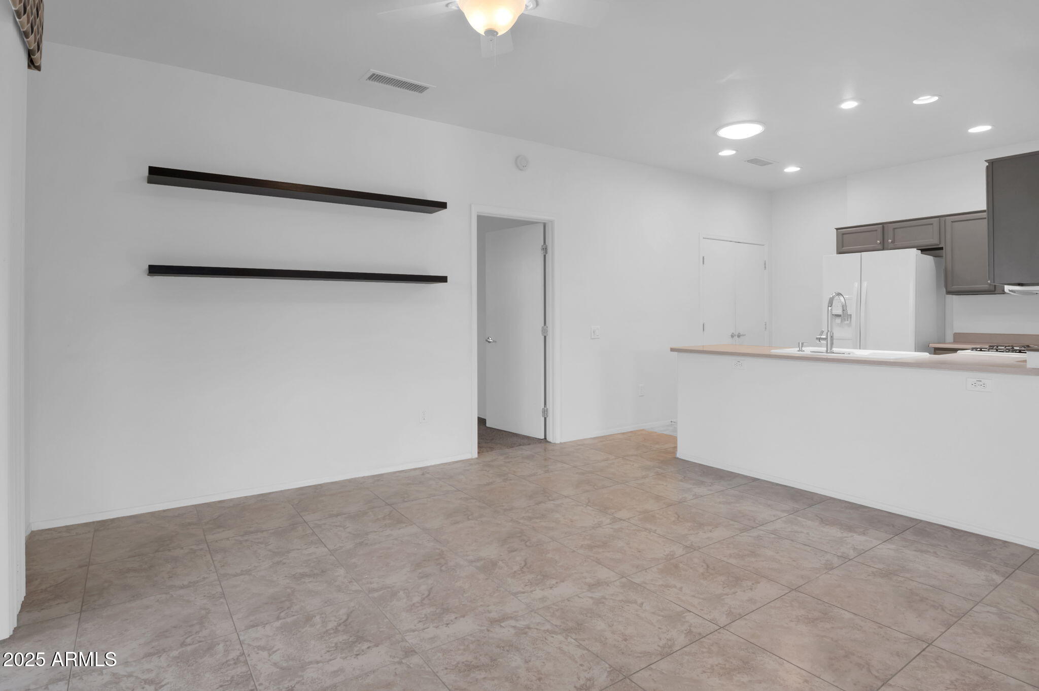 15738 W Clear Canyon Drive Property Photo 12