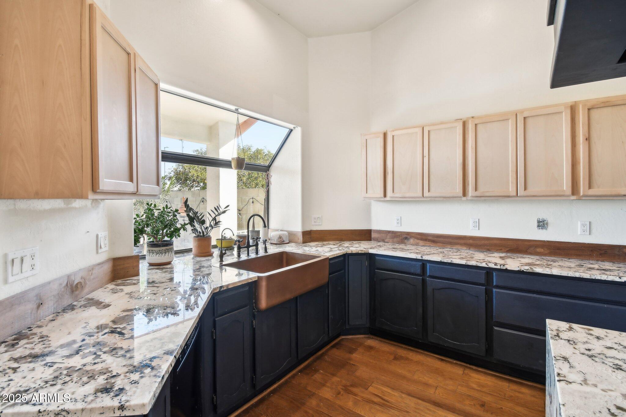 5582 W Aster Drive Property Photo 7