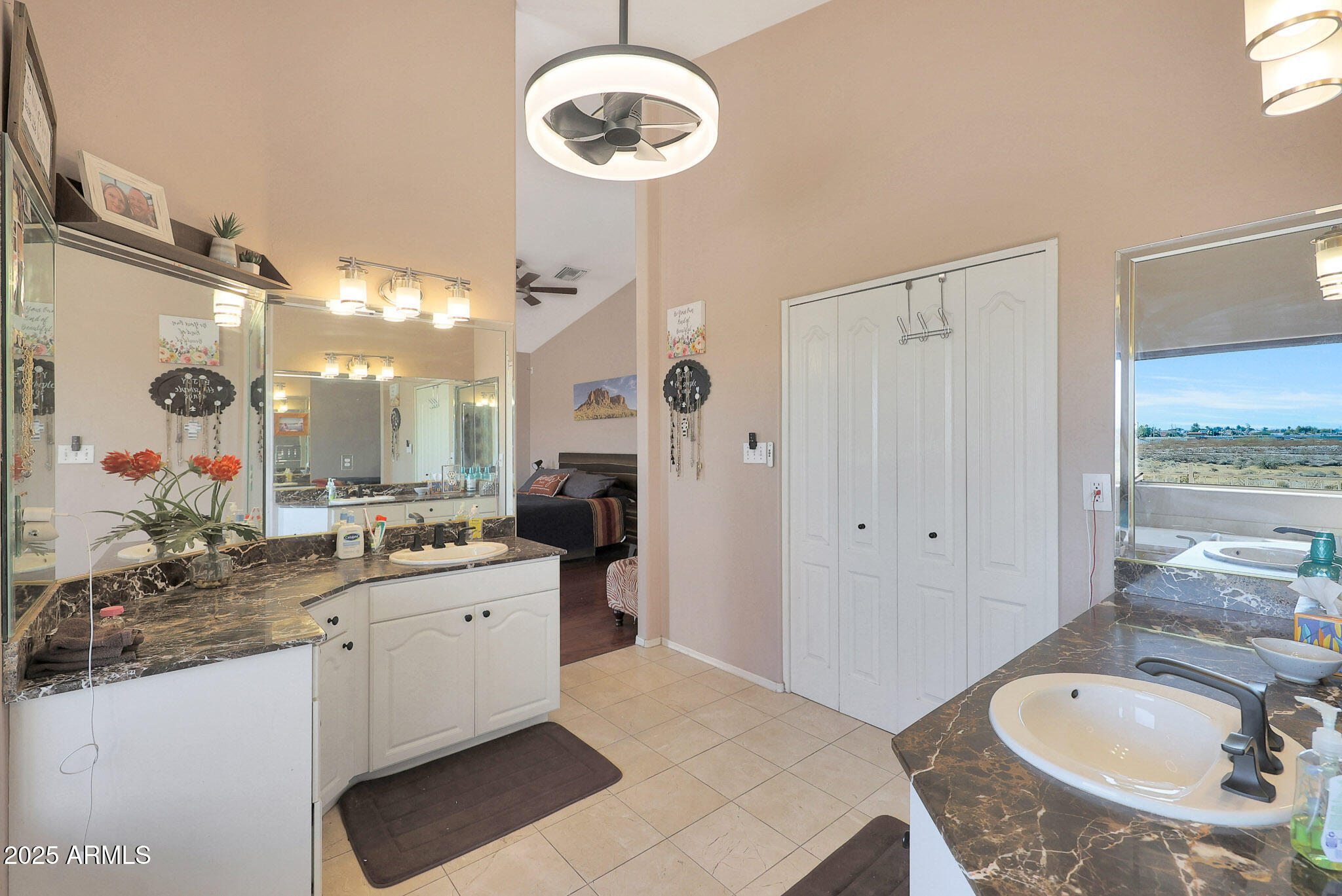 2837 N Whiting Circle Property Photo 30