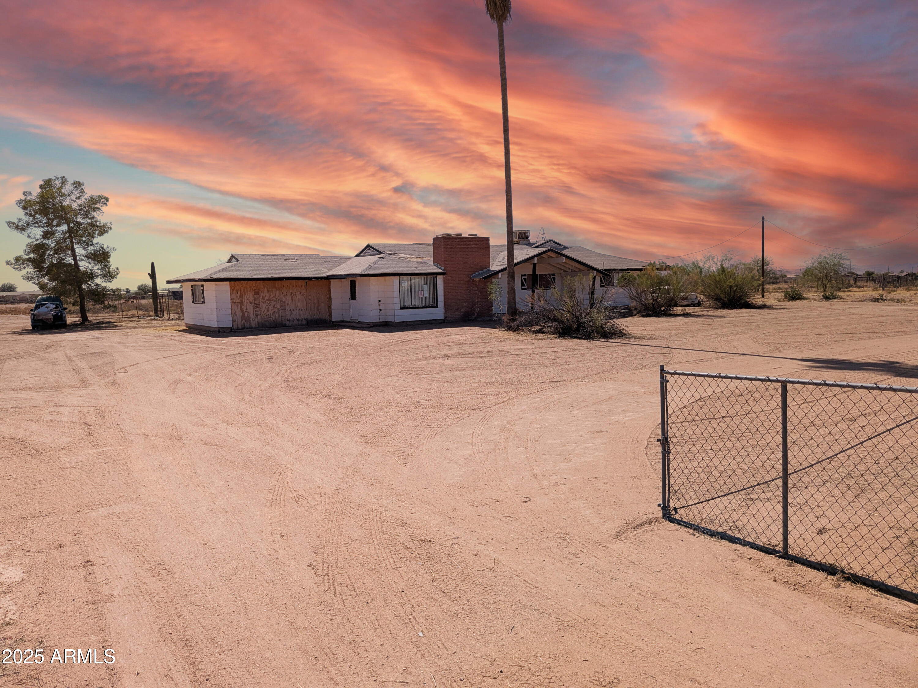 33767 W Grande Road Property Photo 1