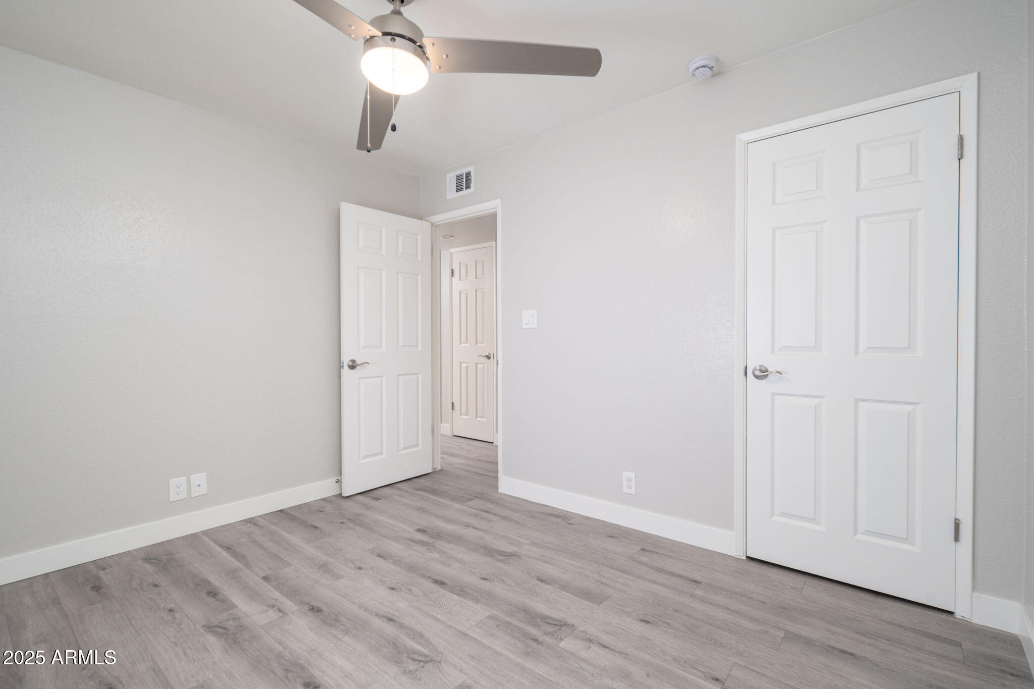 37 W Medlock Drive Property Photo 24