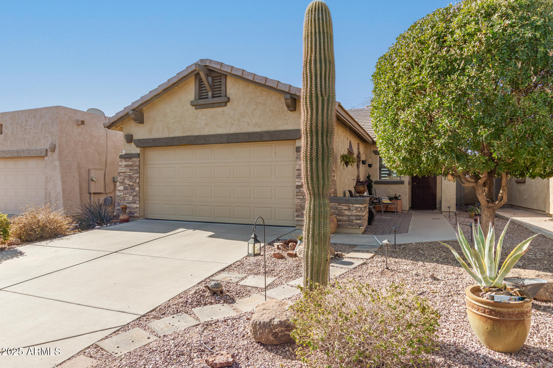 11153 E New Frontier Court Property Photo 3