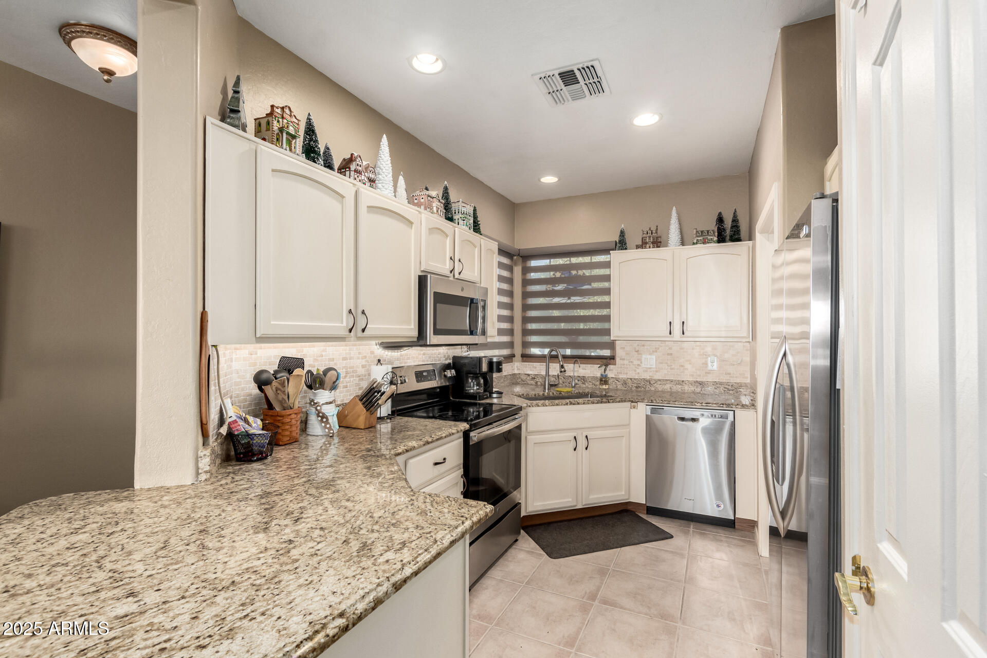11153 E New Frontier Court Property Photo 8