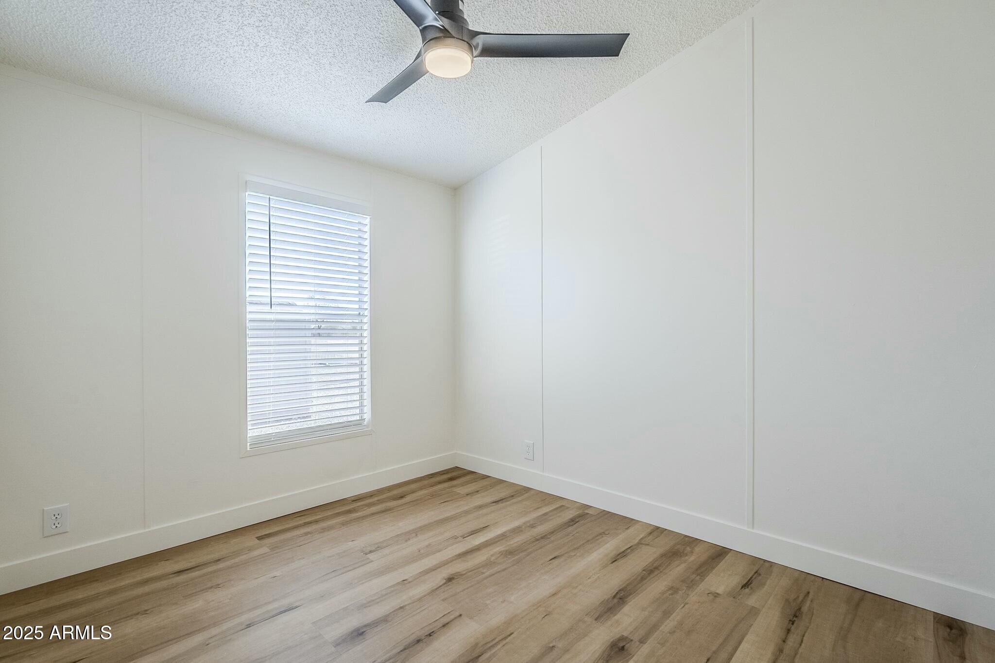 2000 S Apache Road Property Photo 32