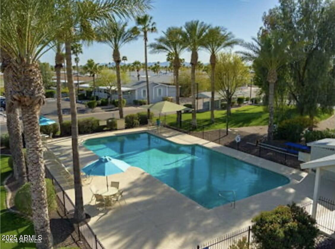 2000 S Apache Road Property Photo 44