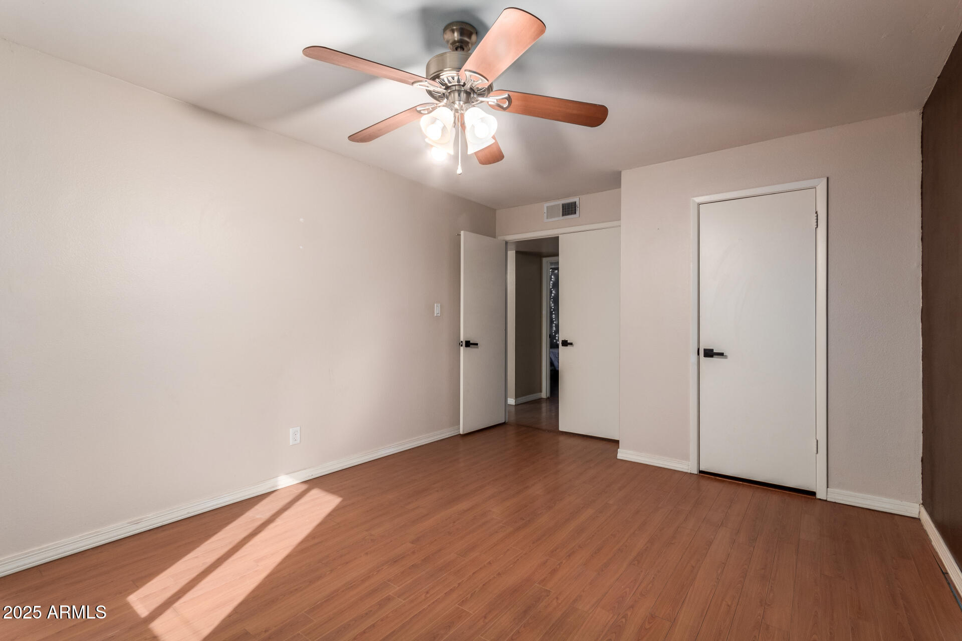 2331 W Onza Avenue Property Photo 13