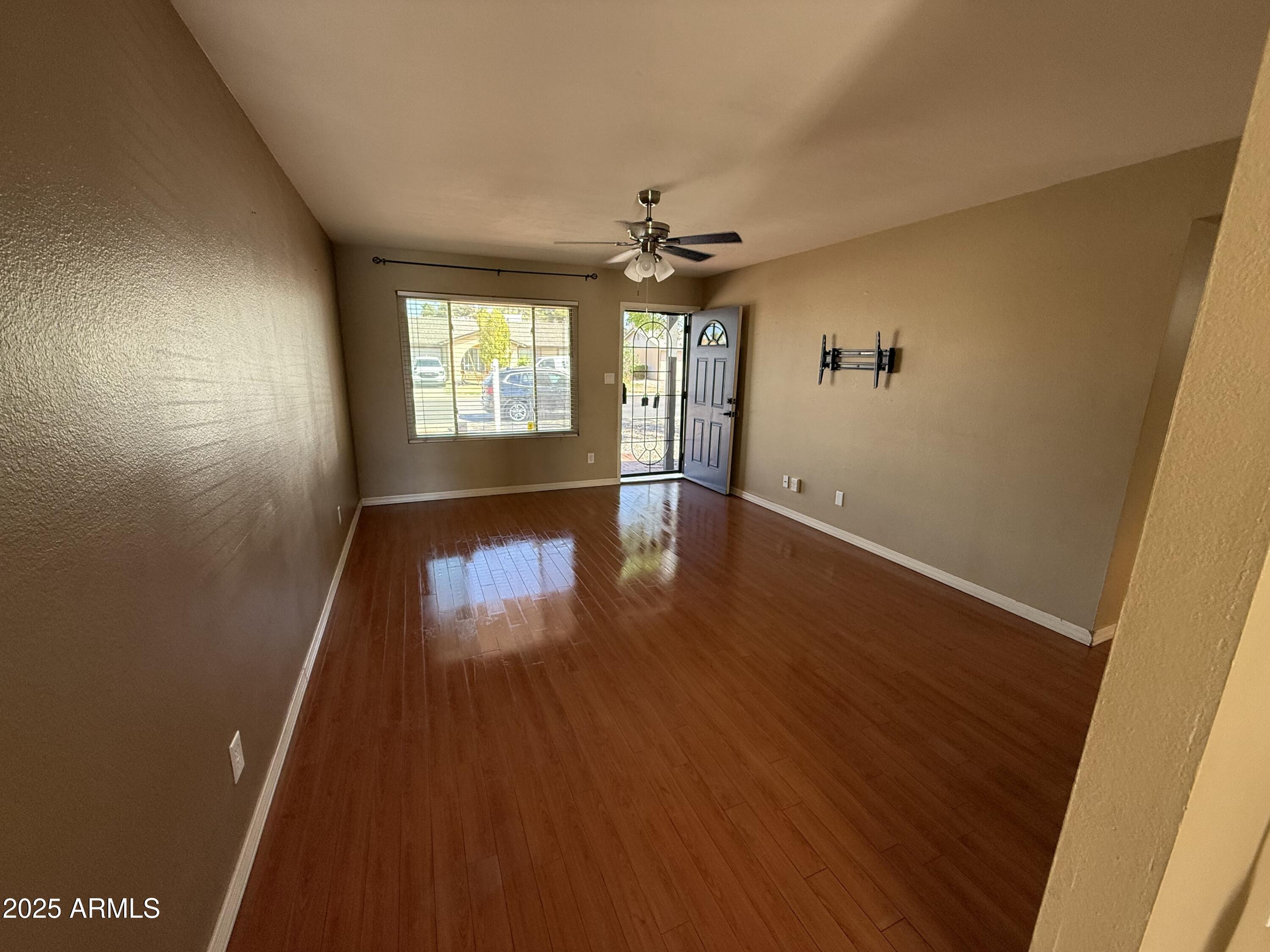 2331 W Onza Avenue Property Photo 17