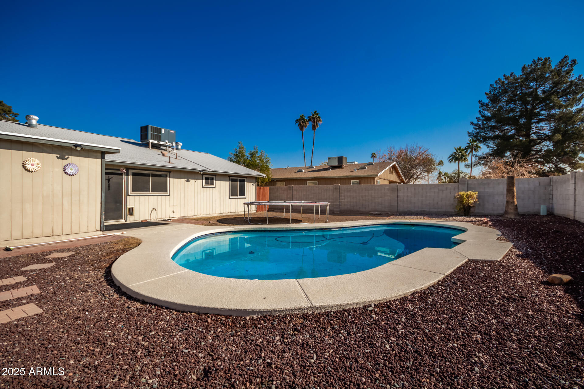 2331 W Onza Avenue Property Photo 19
