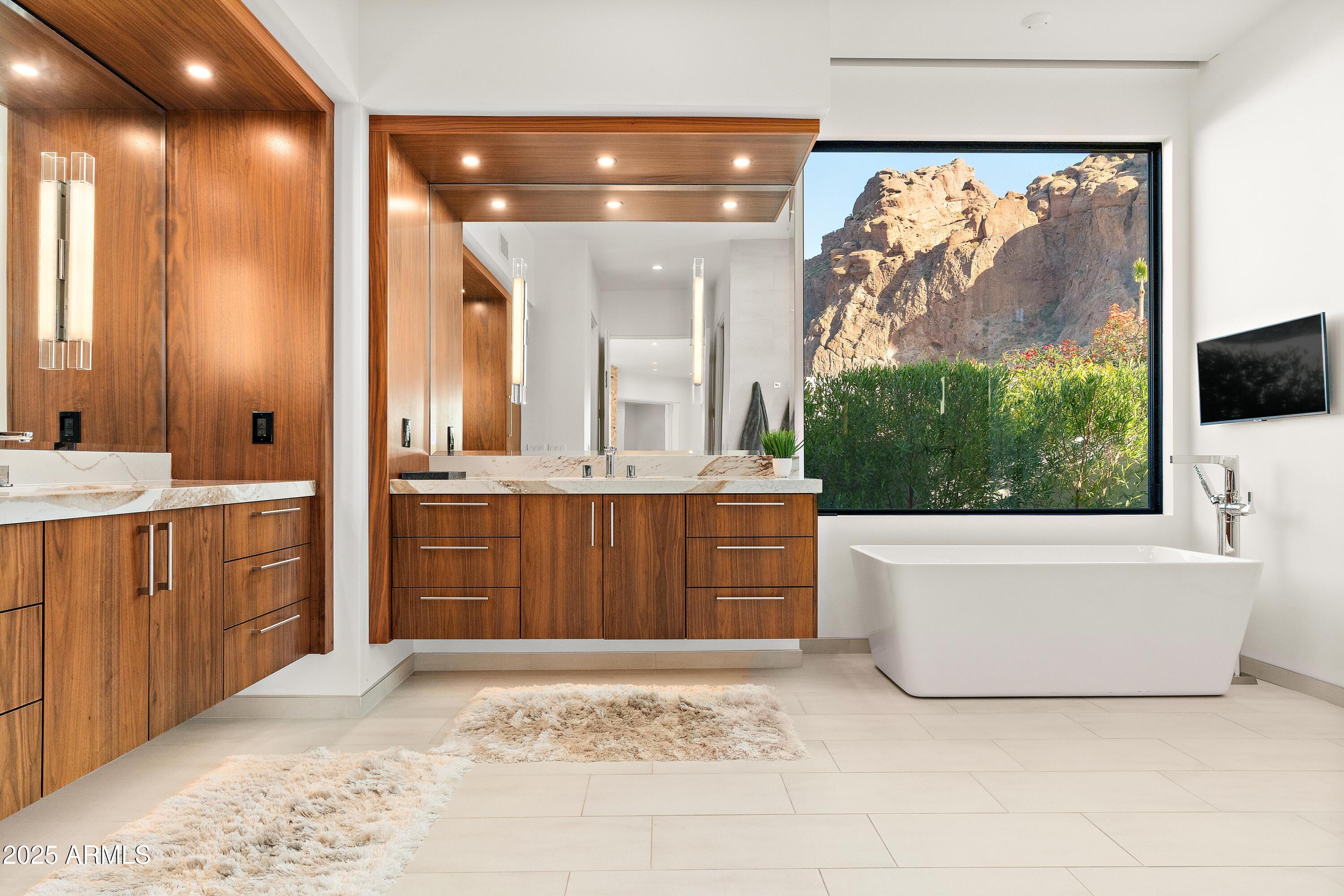 5724 N Echo Canyon Drive Property Photo 44