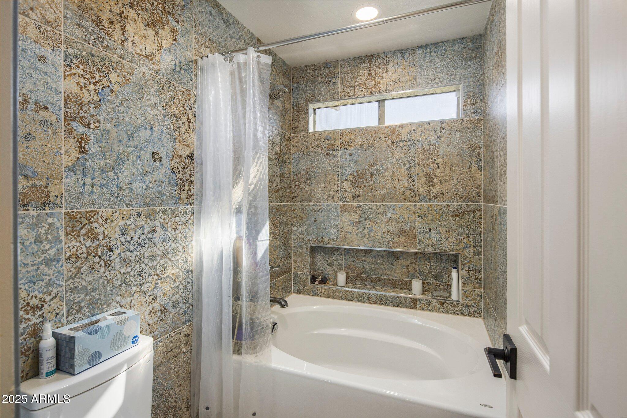 15165 N 102nd Way Property Photo 13