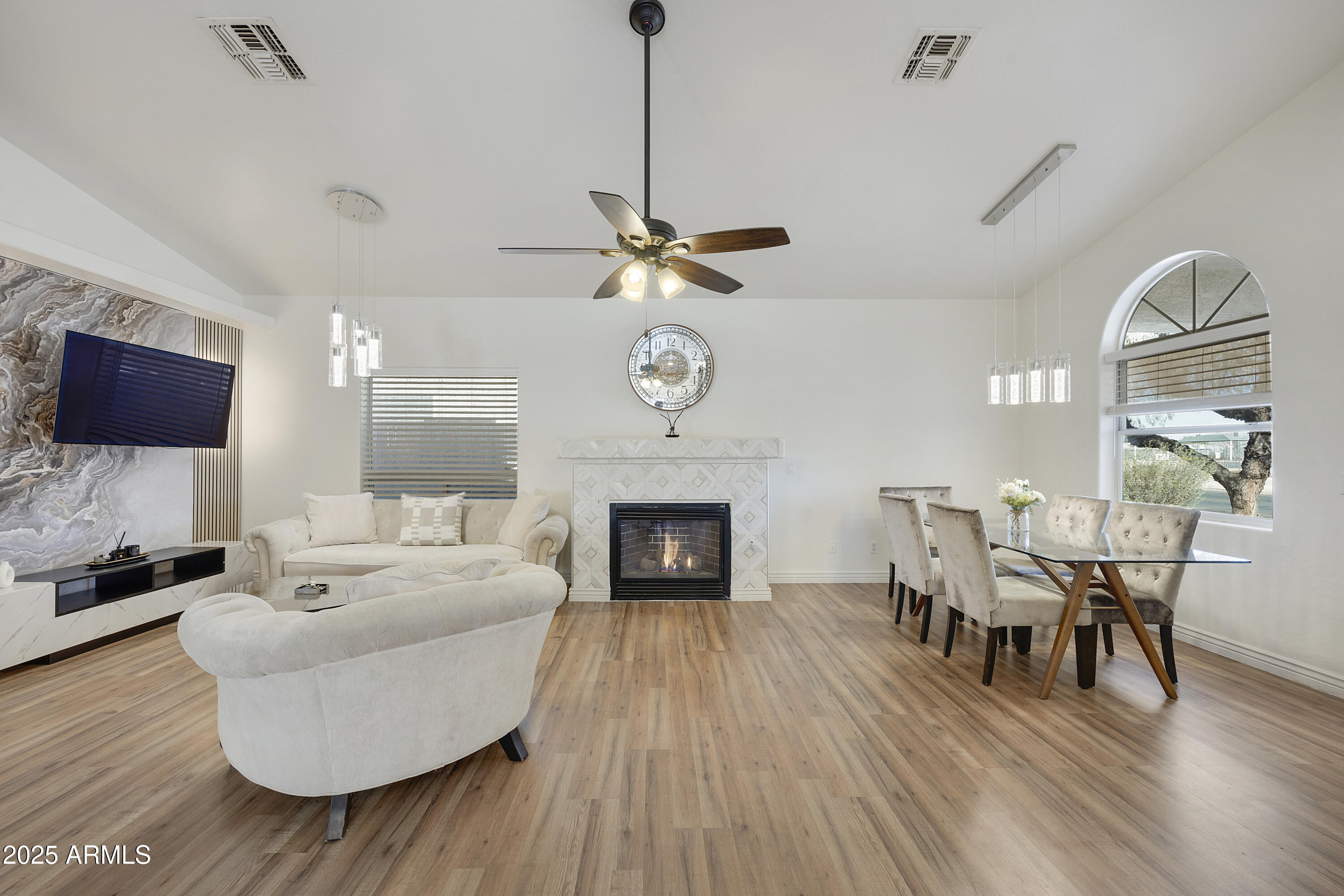 15034 N 30th Street Property Photo 4