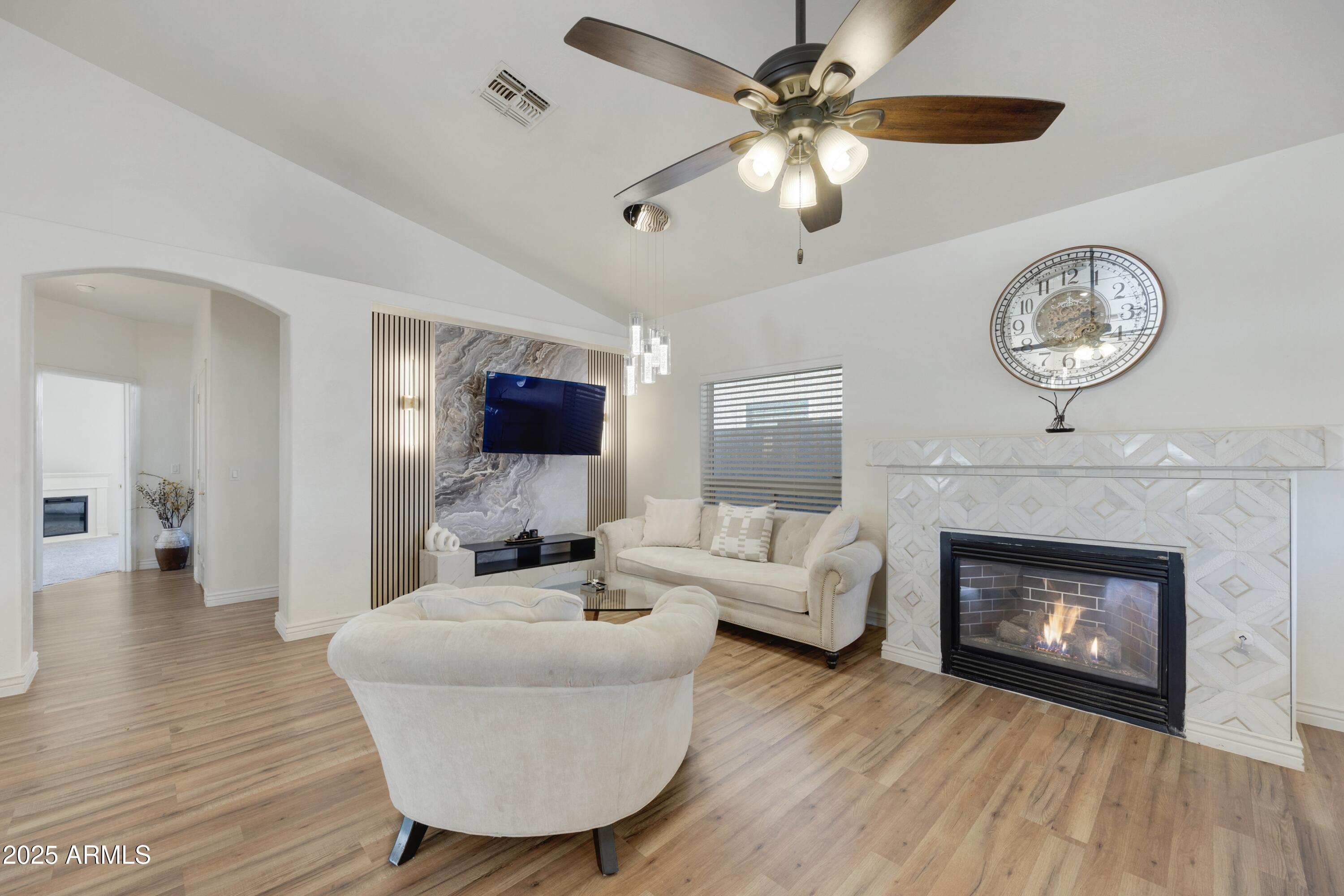 15034 N 30th Street Property Photo 5