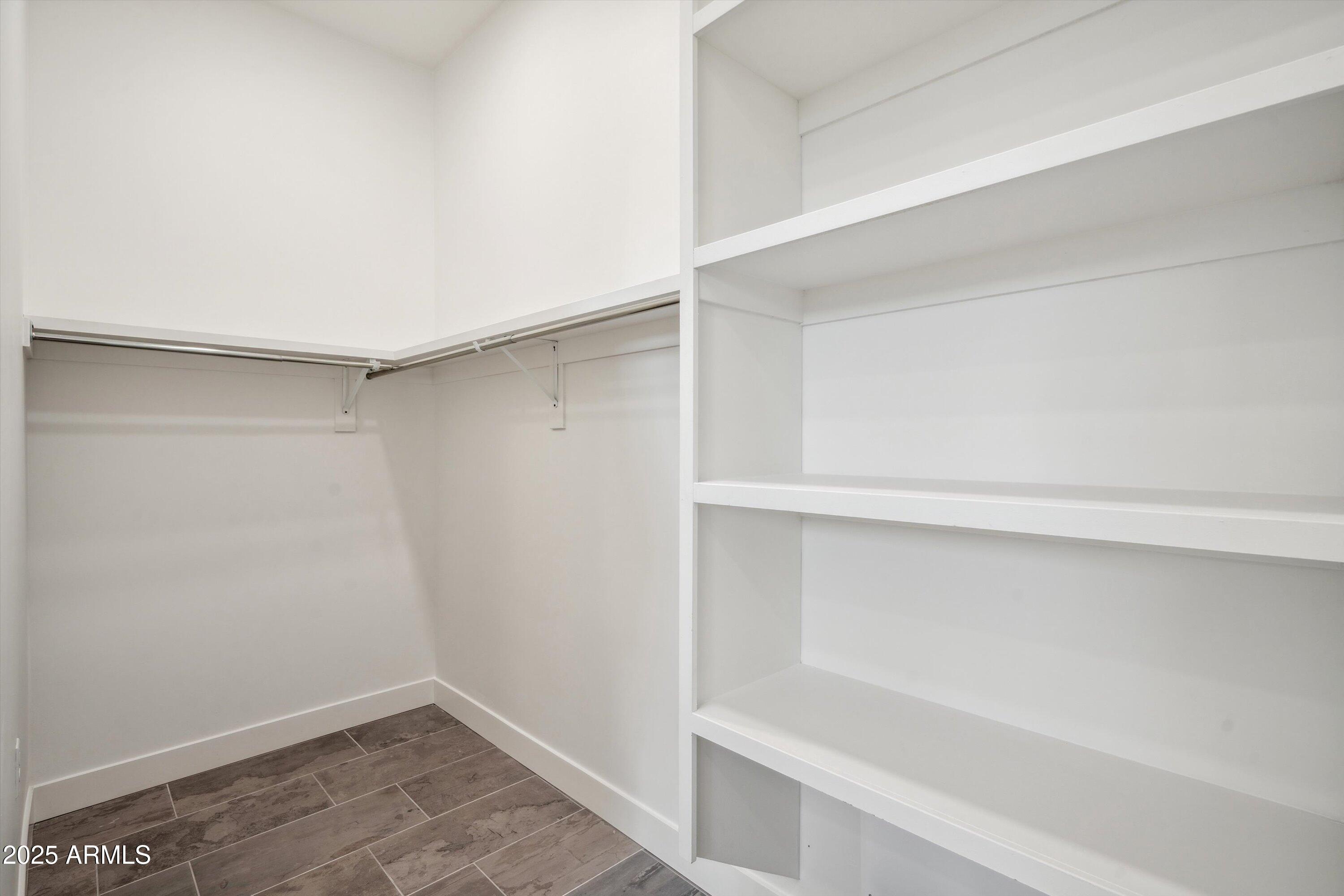1501 N Miller Road Property Photo 20