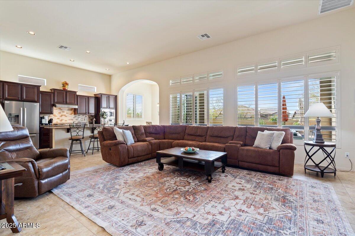 8457 E Jasmine Circle Property Photo 4