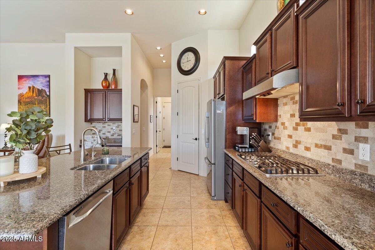 8457 E Jasmine Circle Property Photo 5