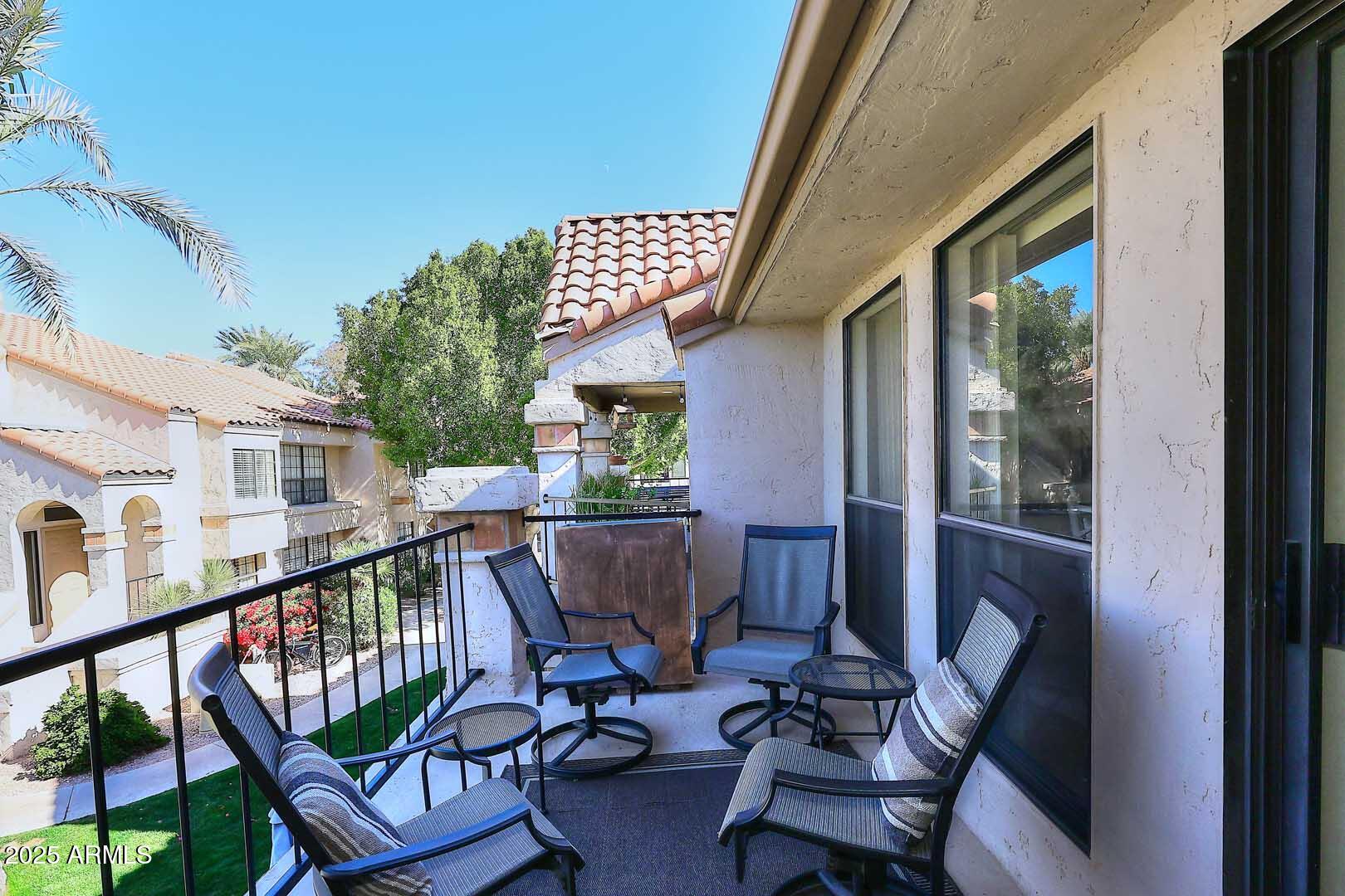 9707 E Mountain View Road Property Photo 12
