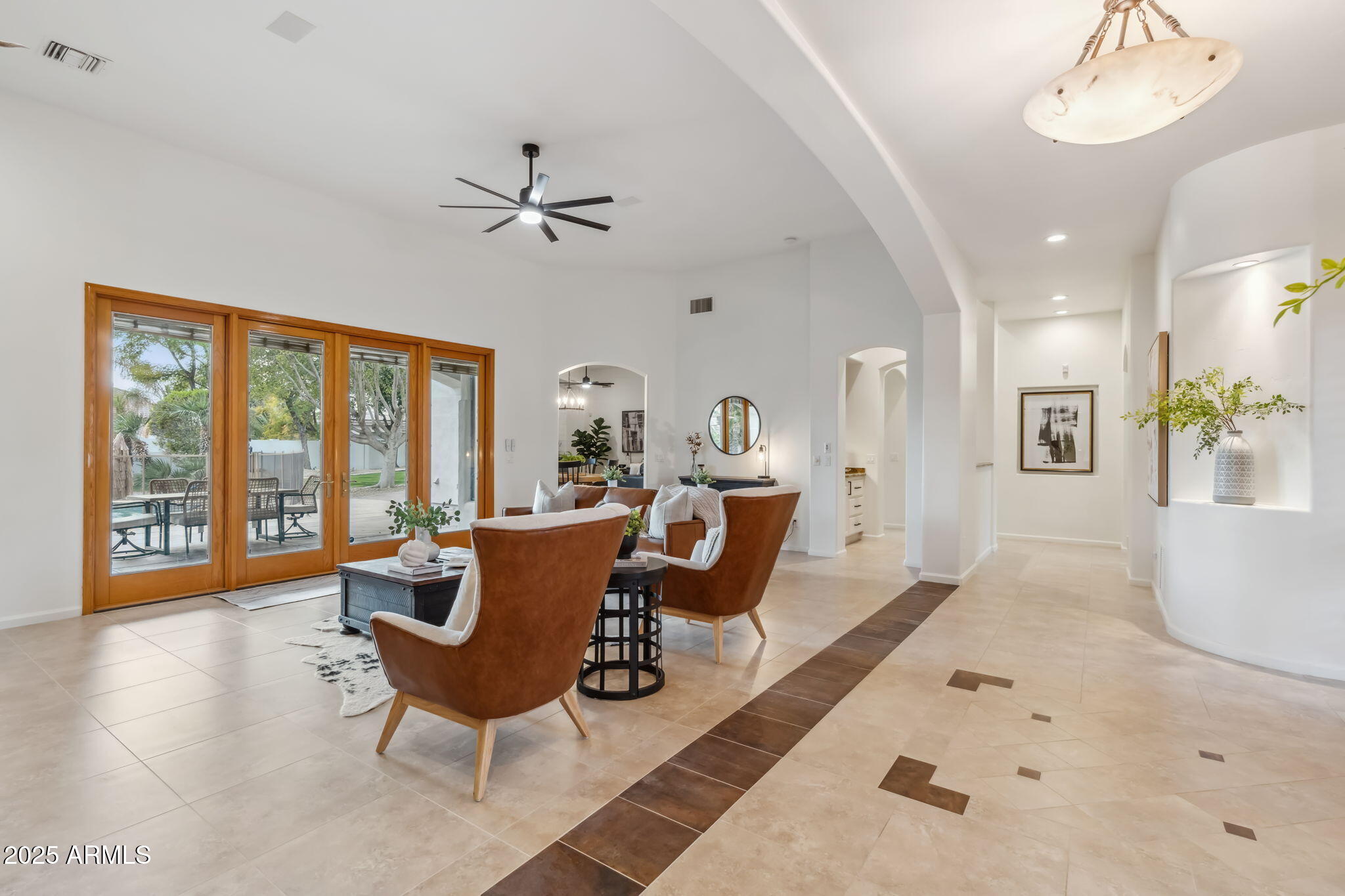 4914 N Valley Glen Property Photo 14