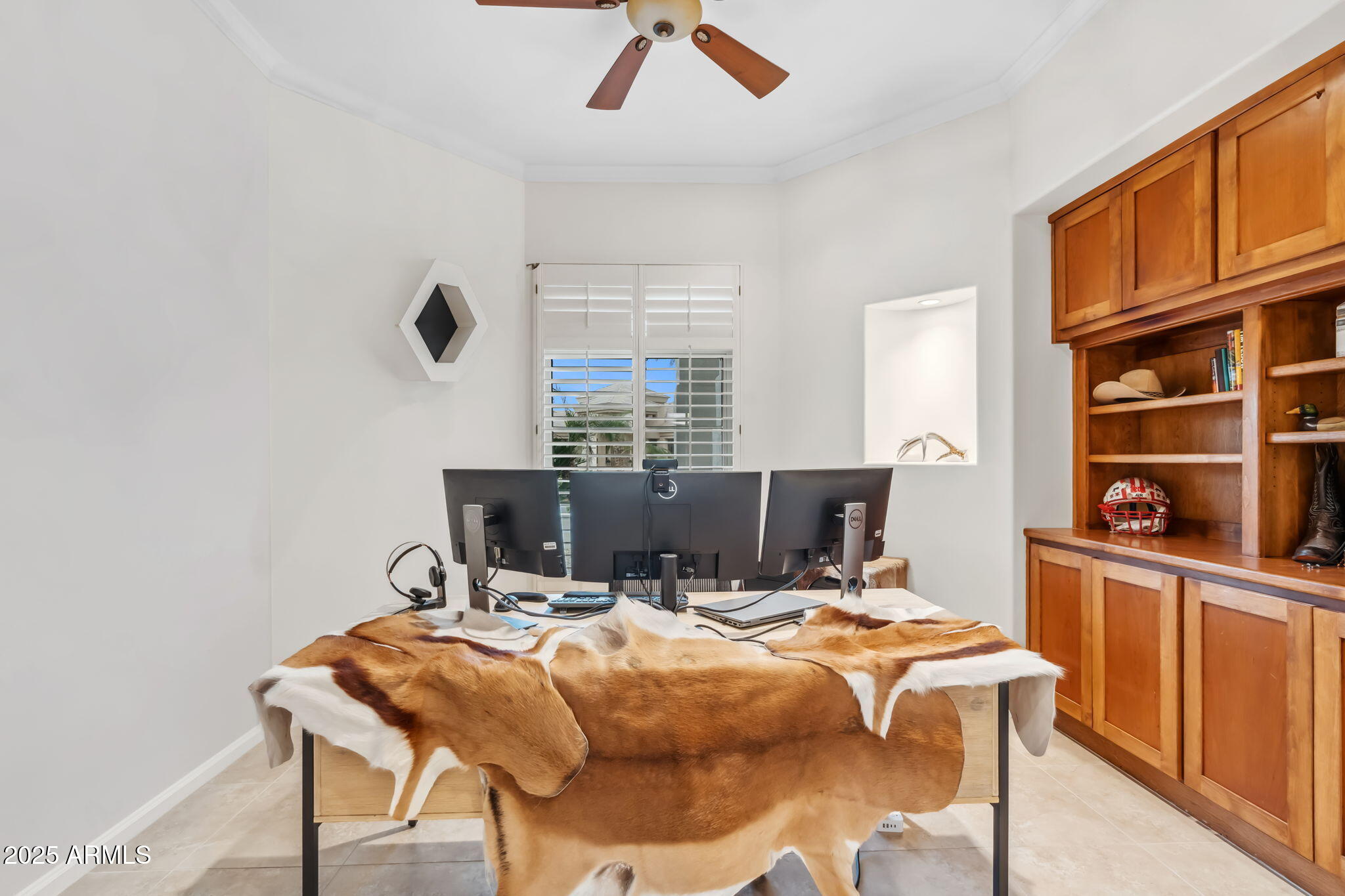 4914 N Valley Glen Property Photo 40