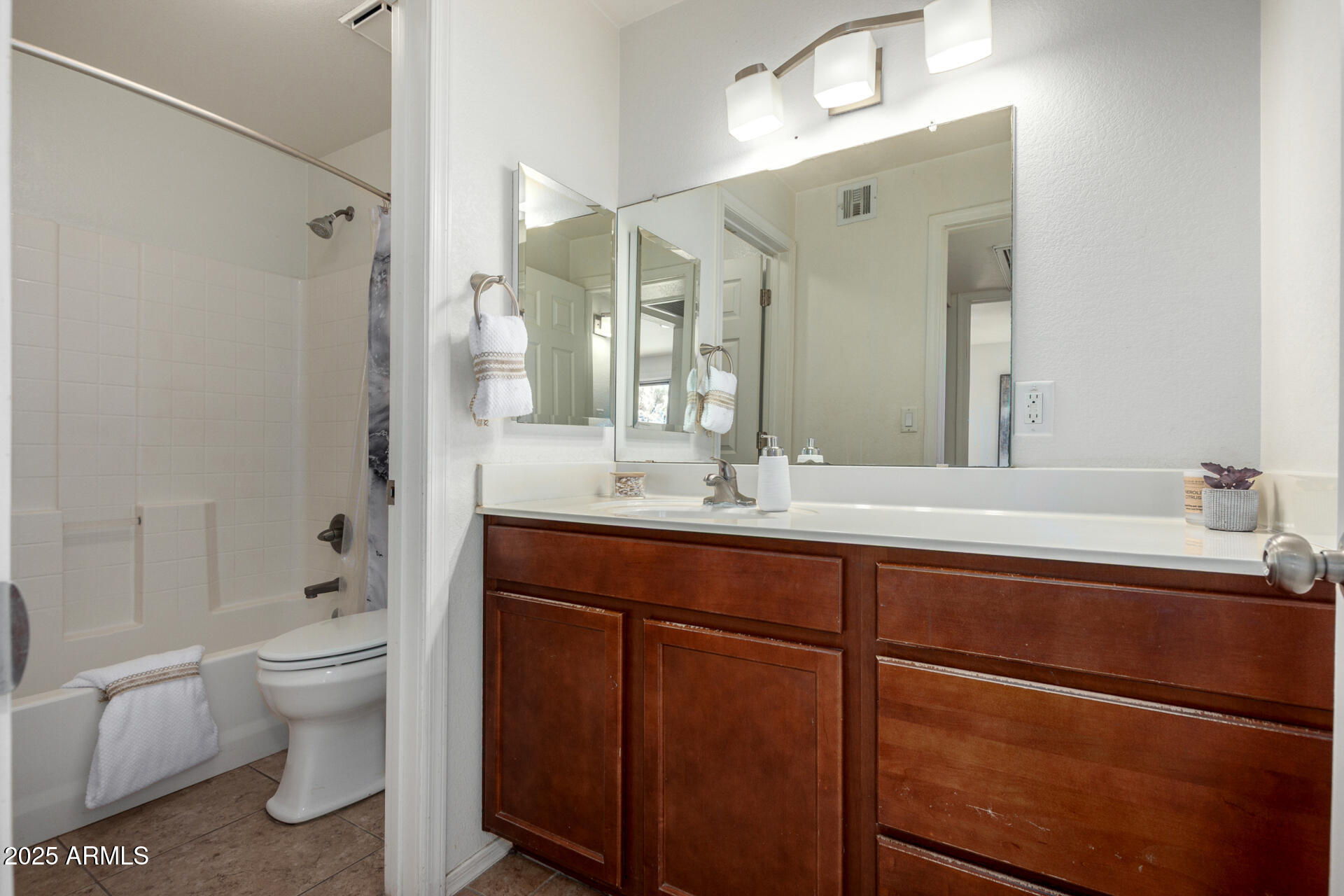 4354 N 82nd Street Property Photo 17