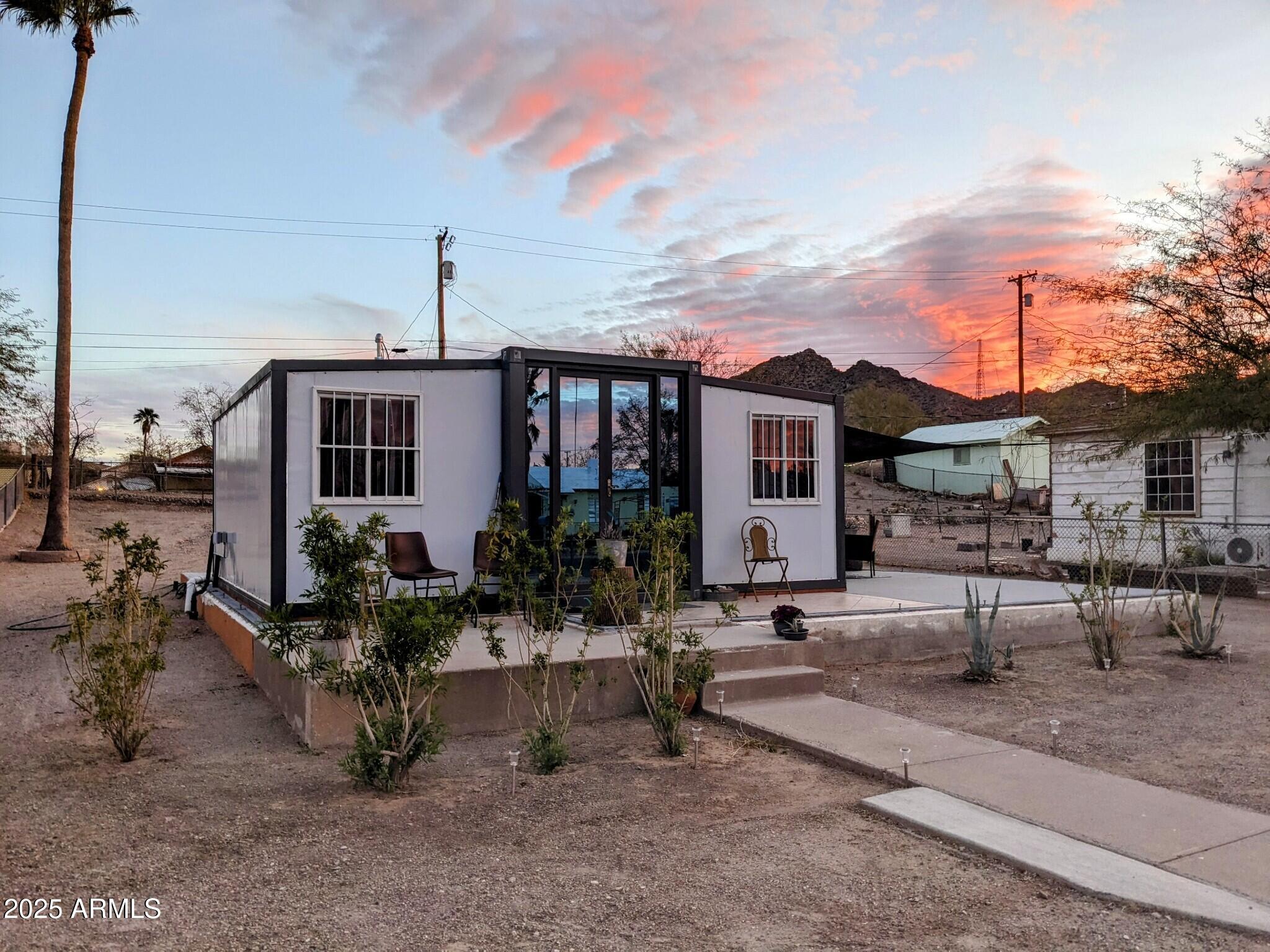 721 W Ocotillo Avenue Property Photo