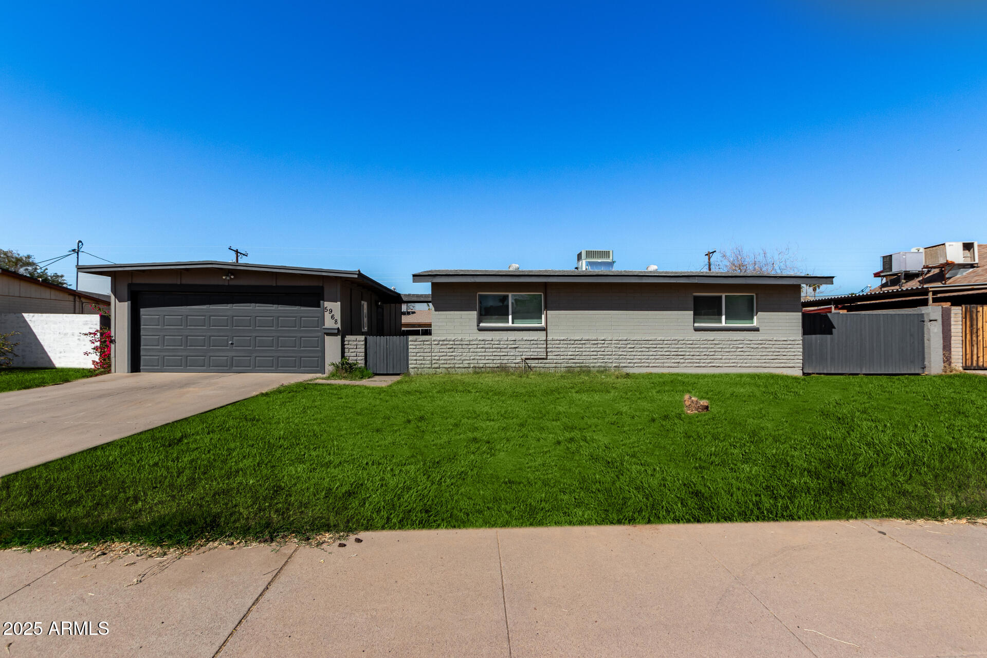 5968 W Coolidge Street Property Photo 1