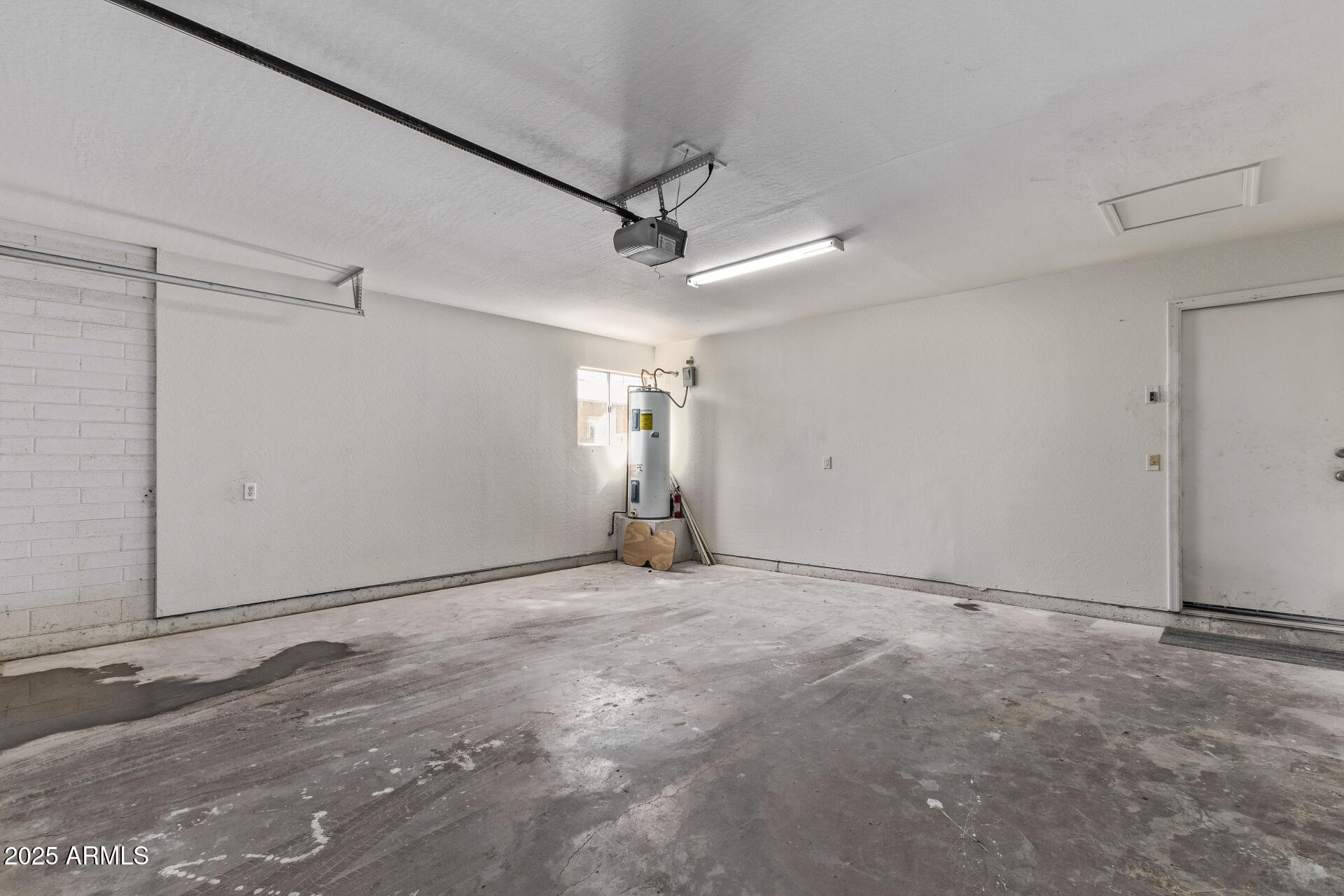 4004 W Myrtle Avenue Property Photo 23