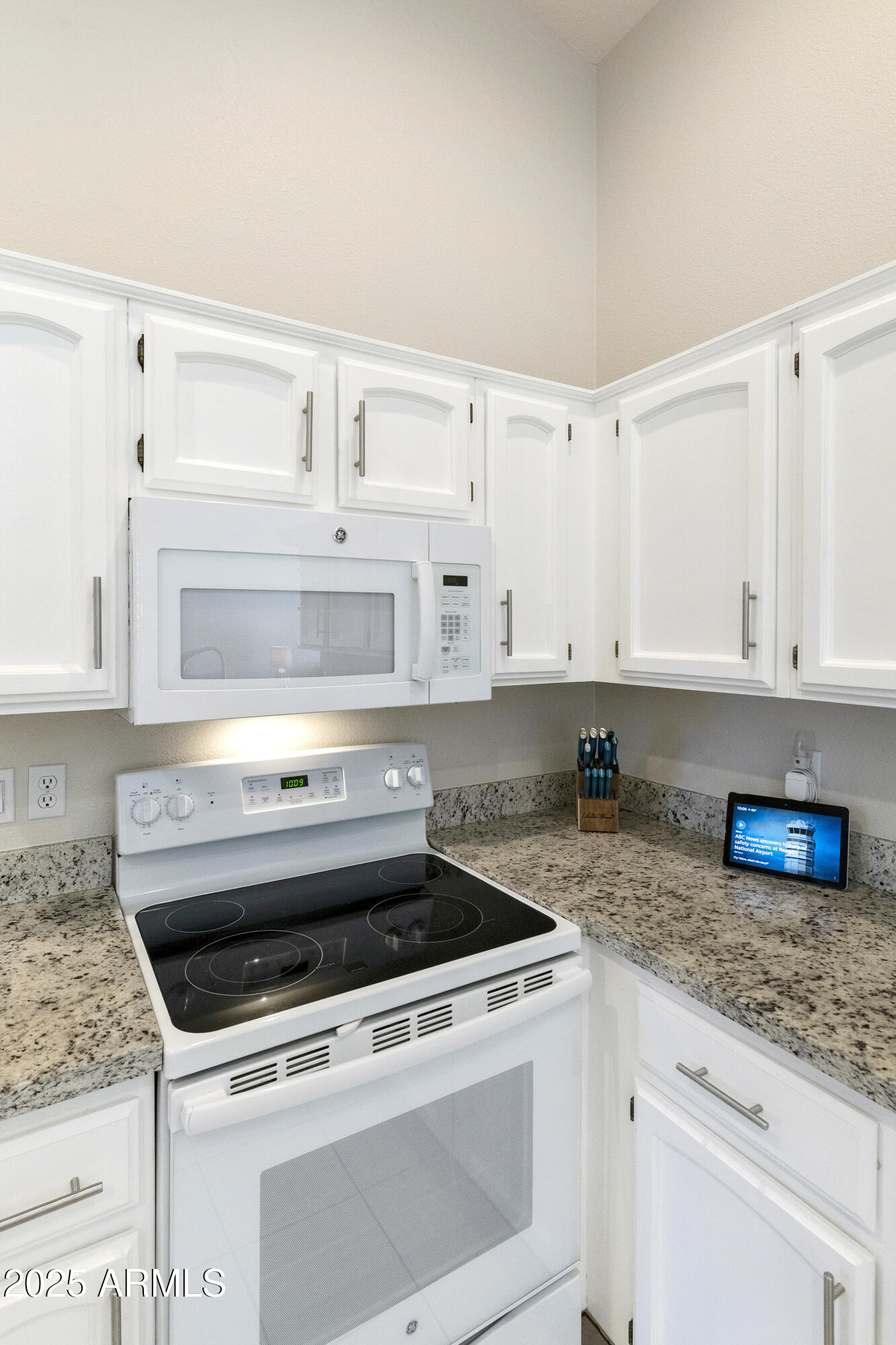 11115 E Bellflower Court Property Photo 8
