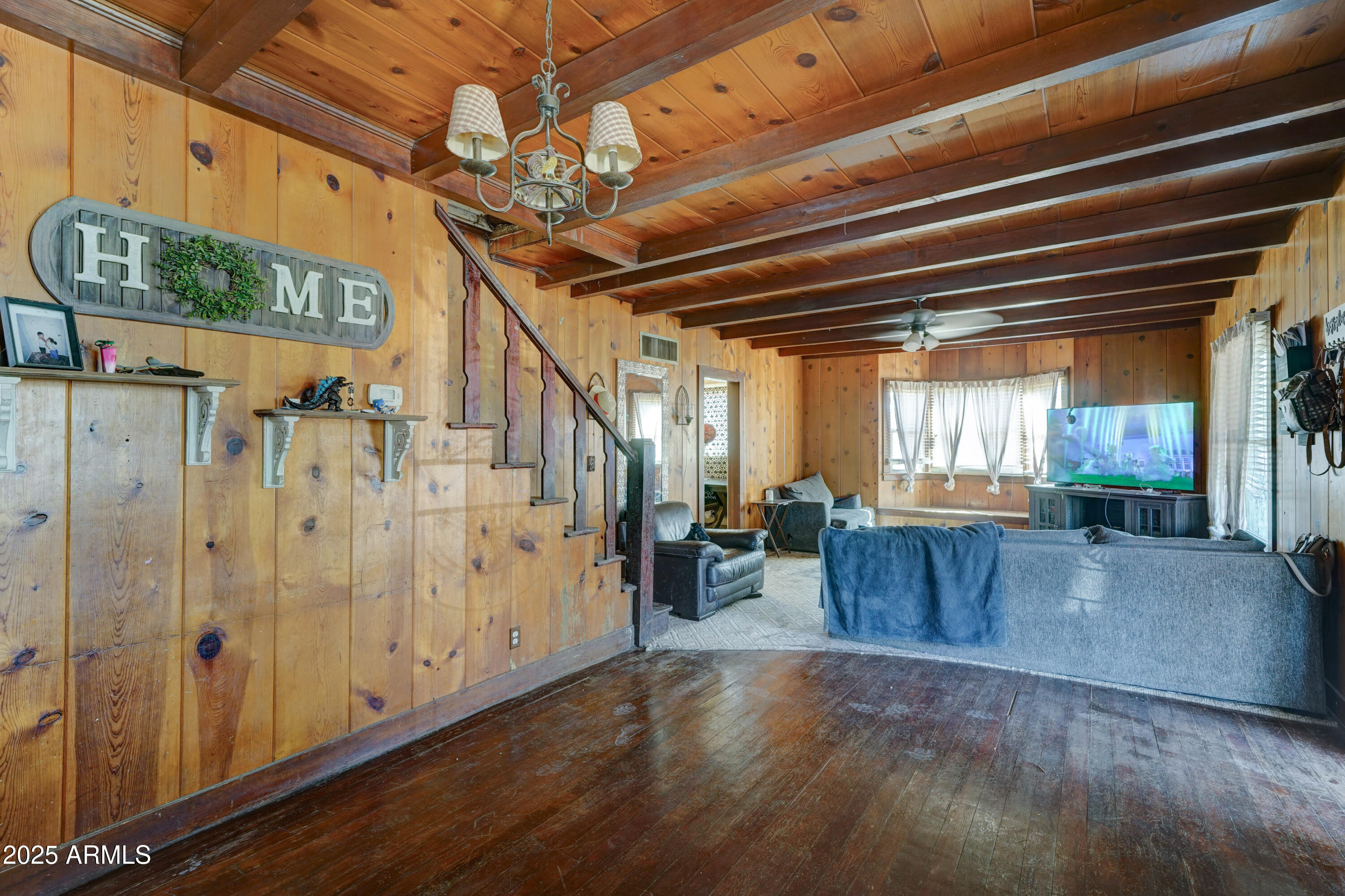 4302 W Dobbins Road Property Photo 8