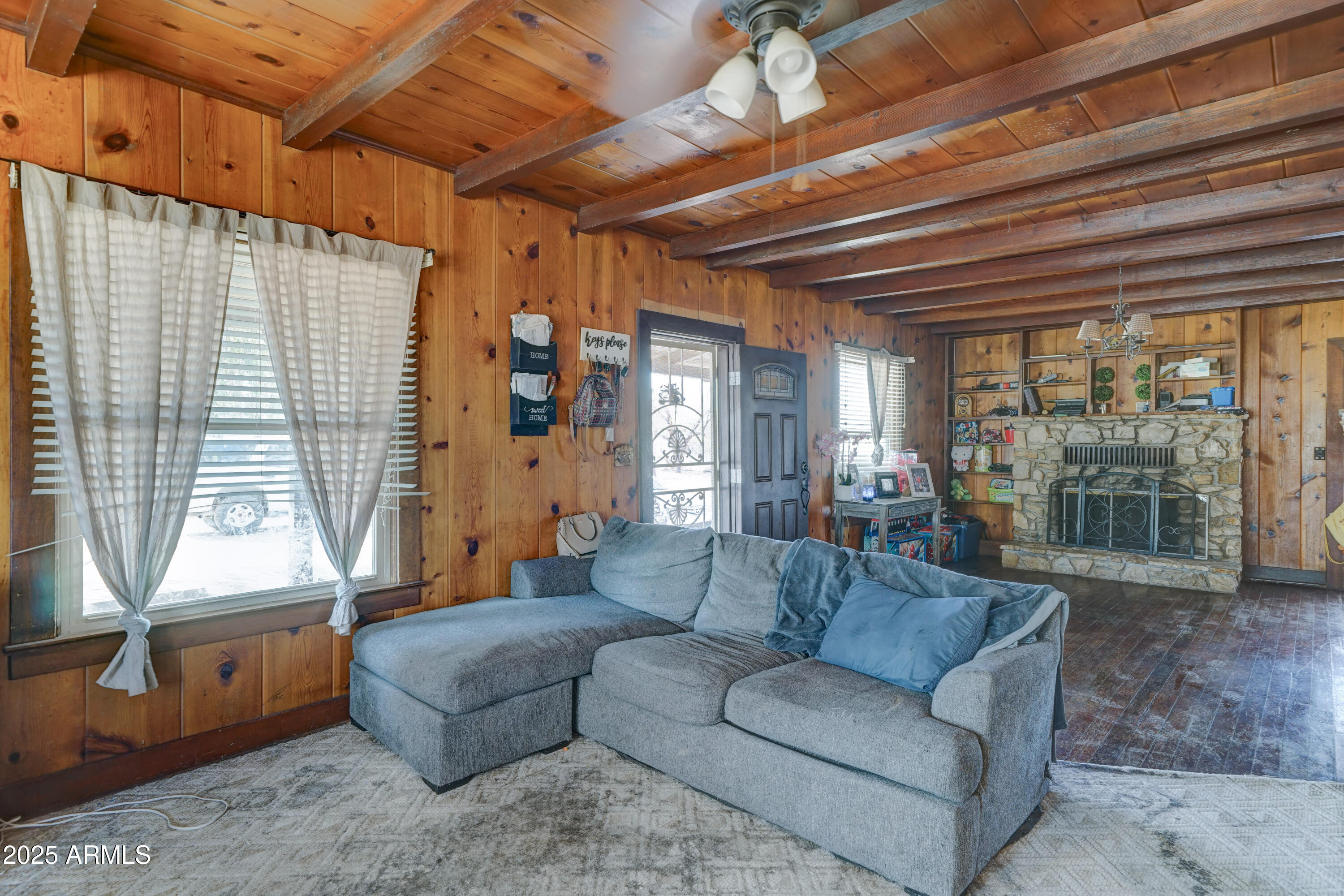 4302 W Dobbins Road Property Photo 9