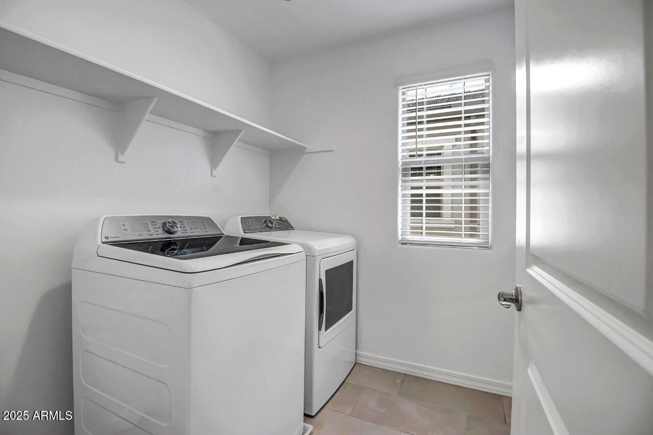 1207 W Sparrow Drive Property Photo 22
