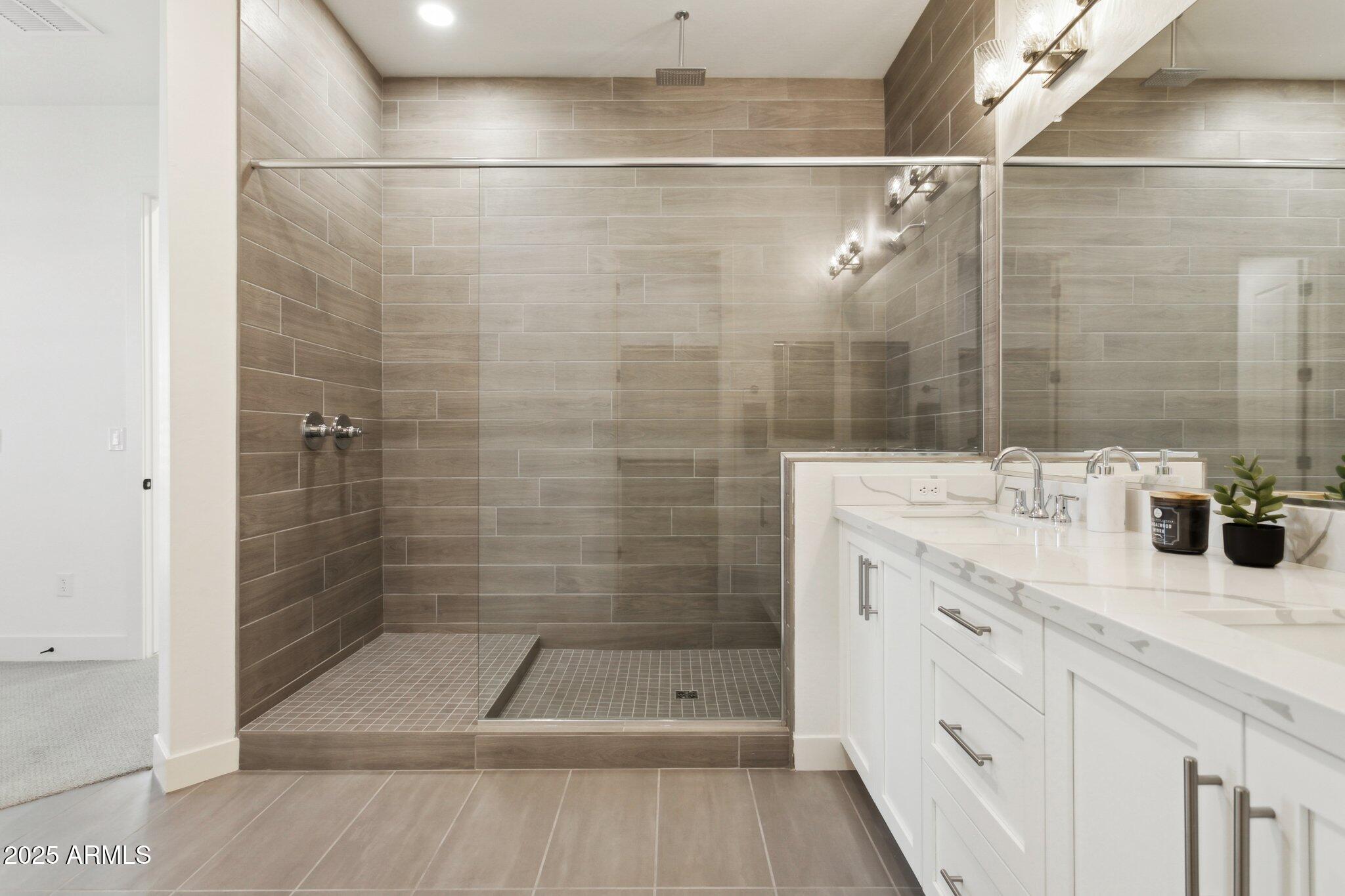 1 Easy Street Property Photo 36