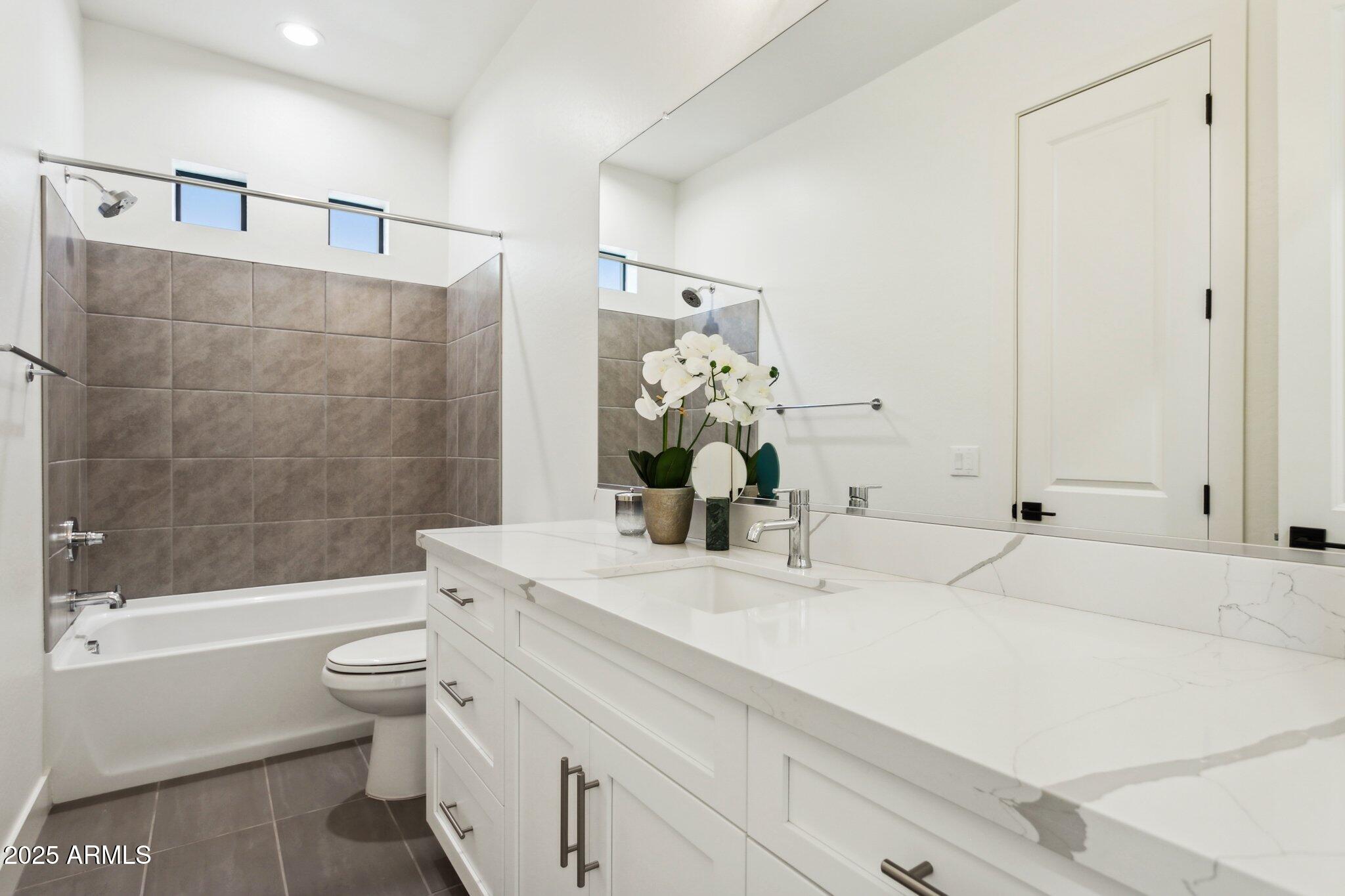 1 Easy Street Property Photo 40