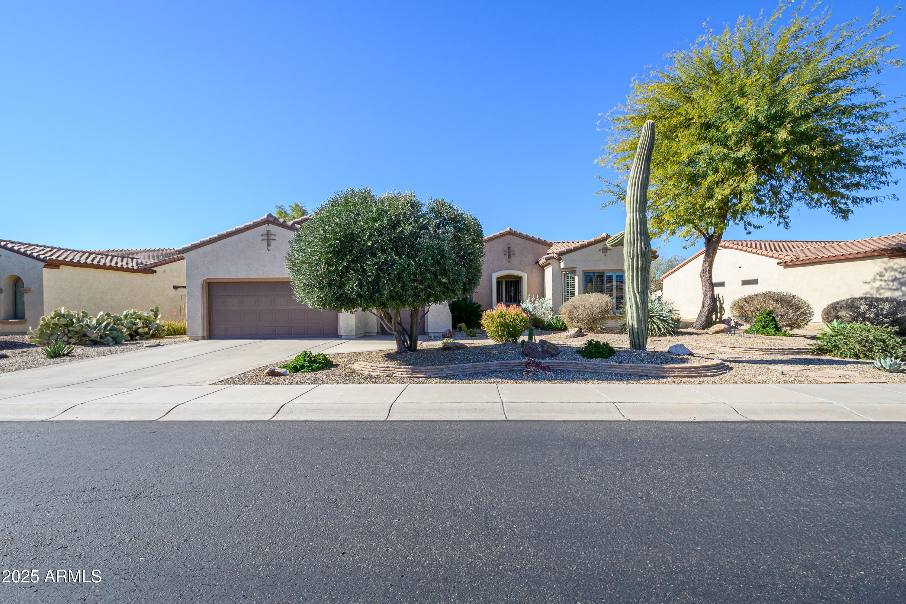 Picture of 16935 W DESERT BLOSSOM Way