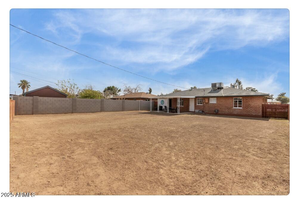 1944 W Osborn Road Property Photo 17