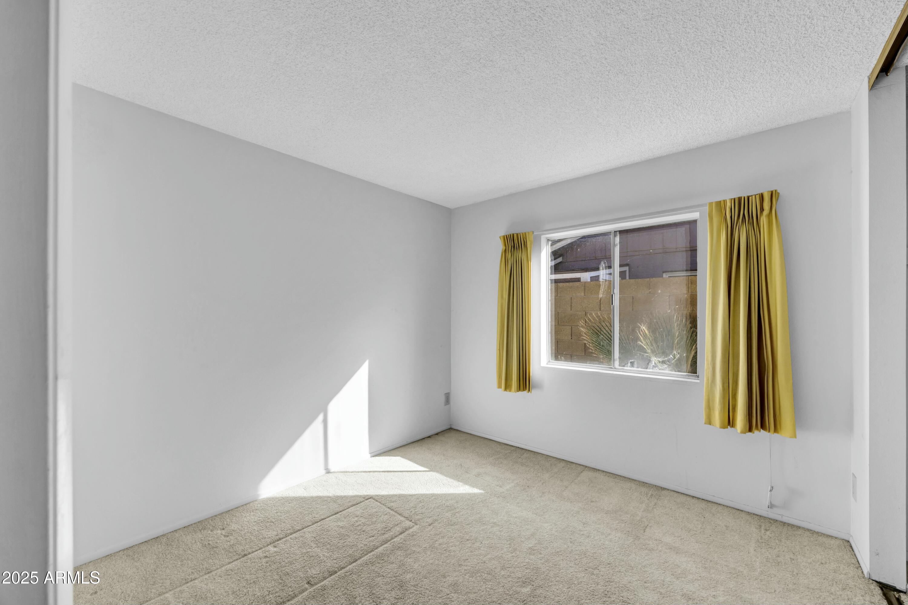 4925 W Mercer Lane Property Photo 12