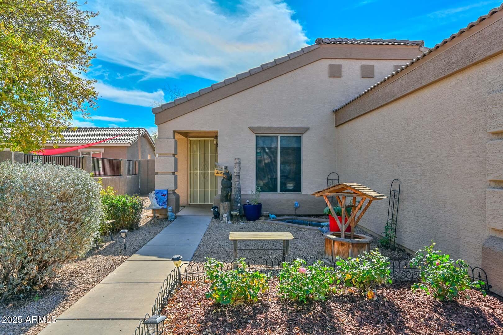 12721 W Valentine Avenue Property Photo 2