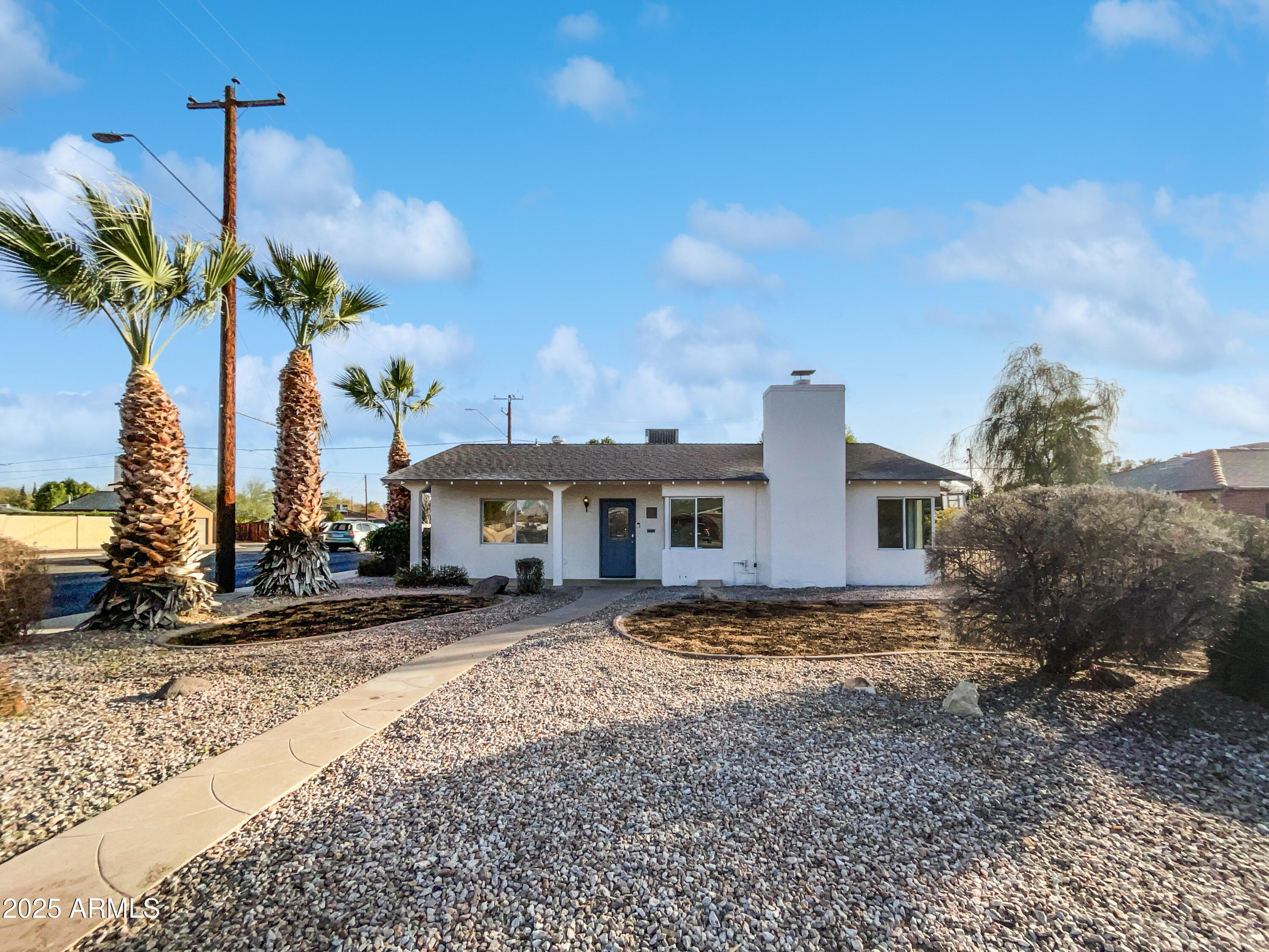 701 W WILSHIRE Drive