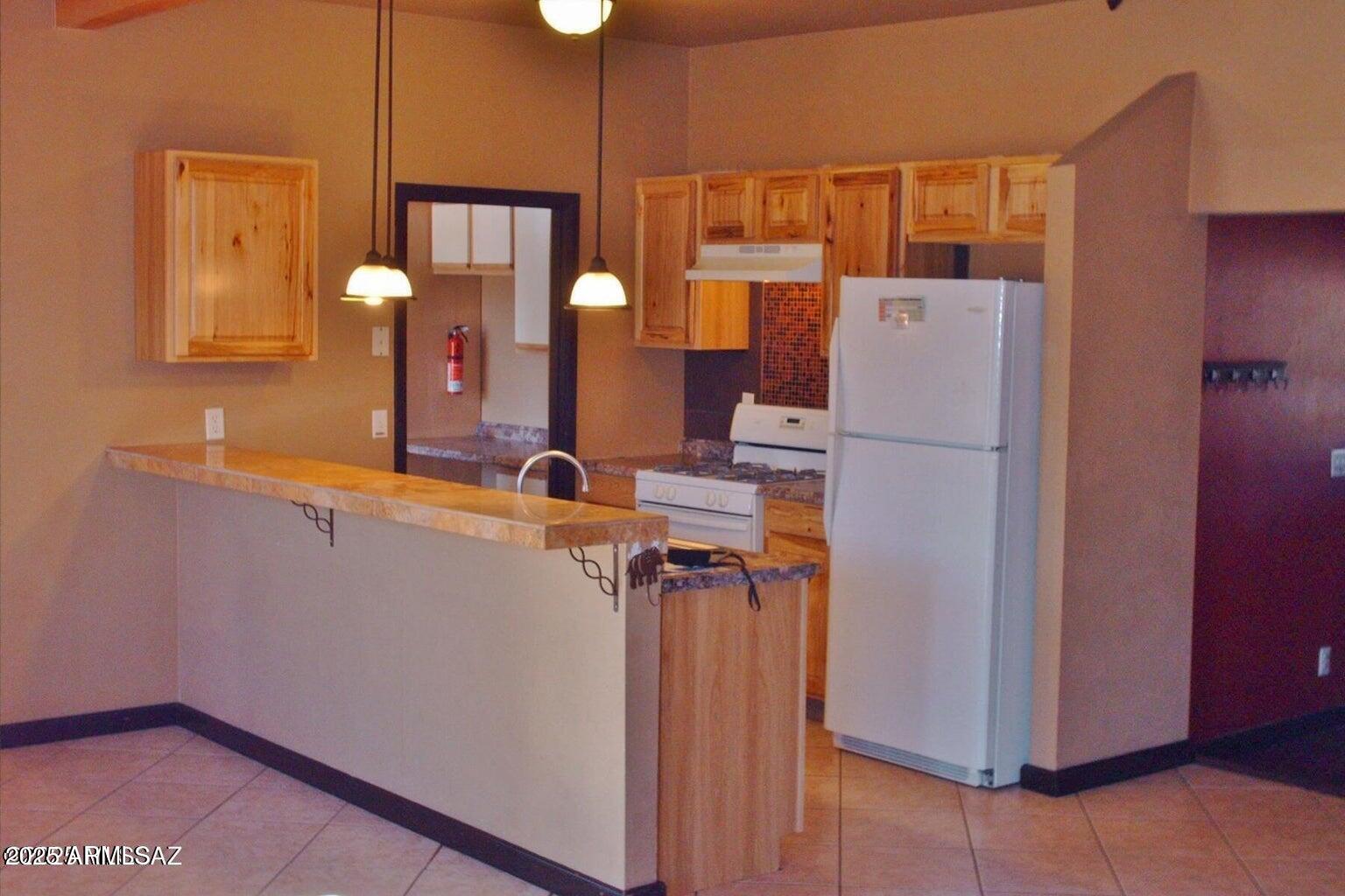 4007 N Stone Avenue Property Photo 17
