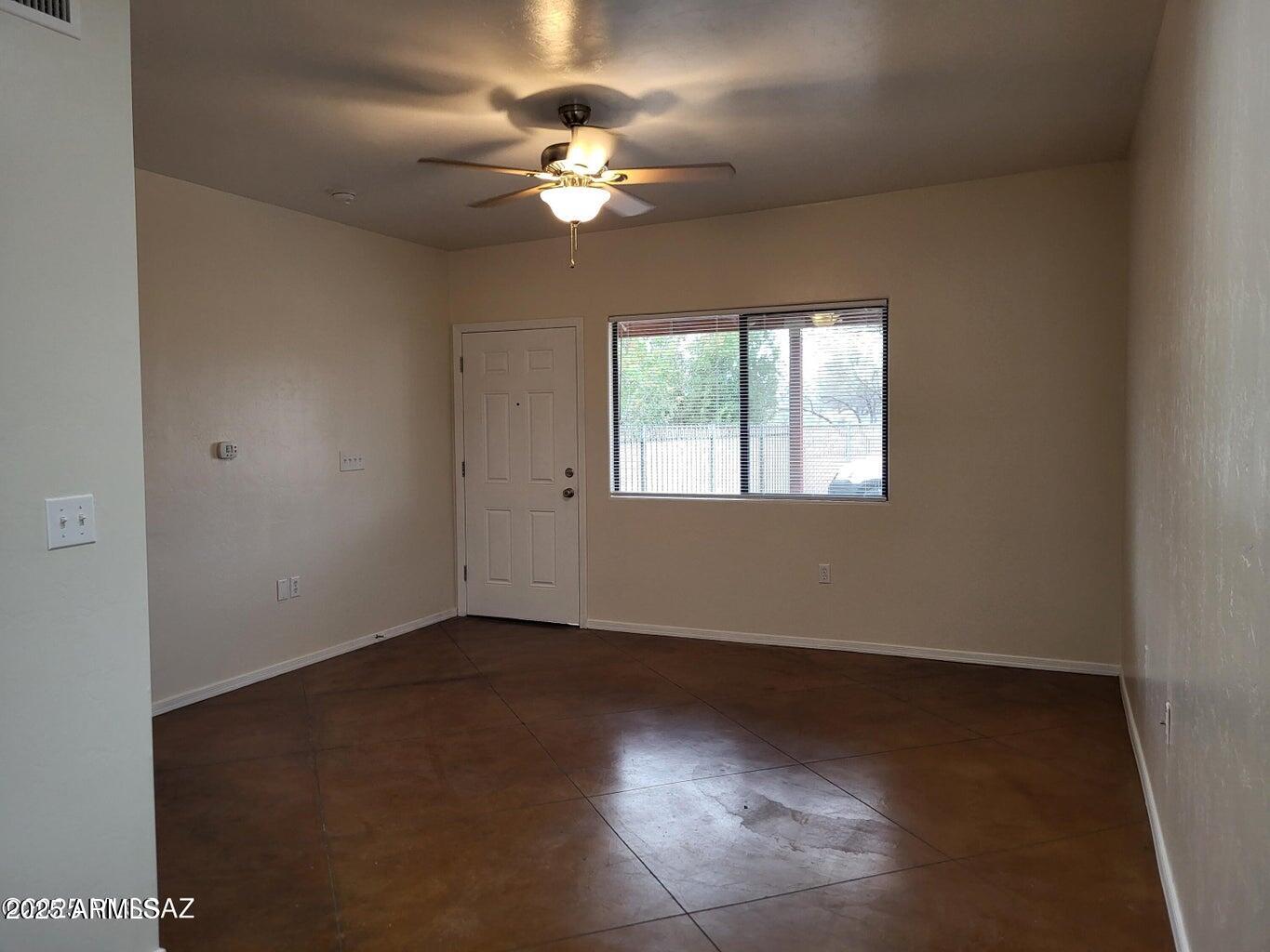 4007 N Stone Avenue Property Photo 22